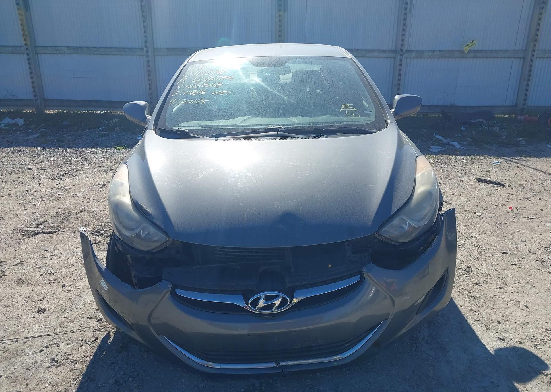 2013 HYUNDAI ELANTRA GL