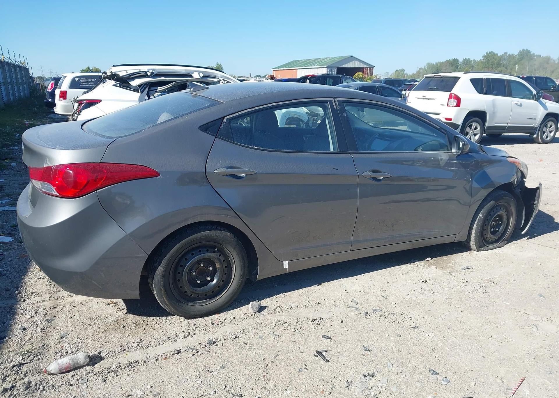 2013 HYUNDAI ELANTRA GL