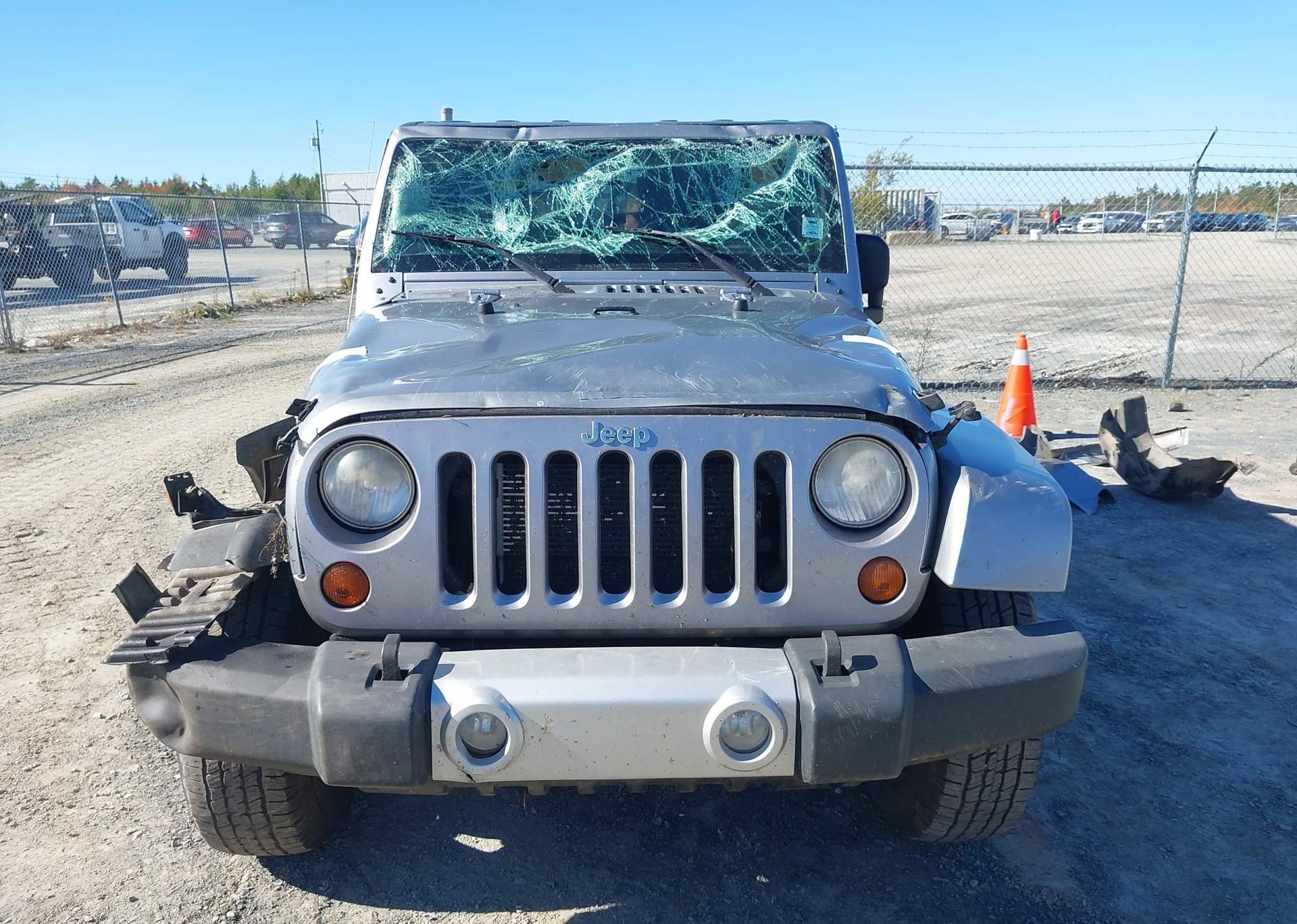 2013 JEEP WRANGLER SAHARA