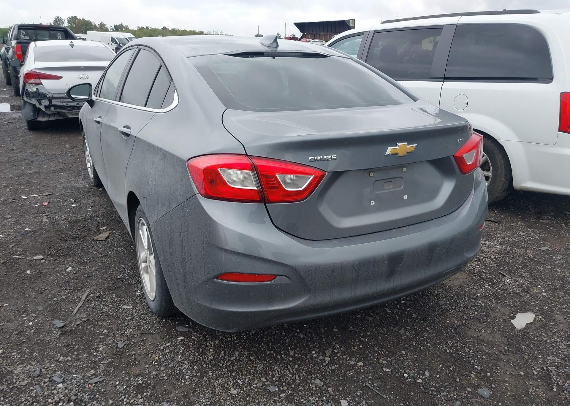 2018 CHEVROLET CRUZE LT AUTO