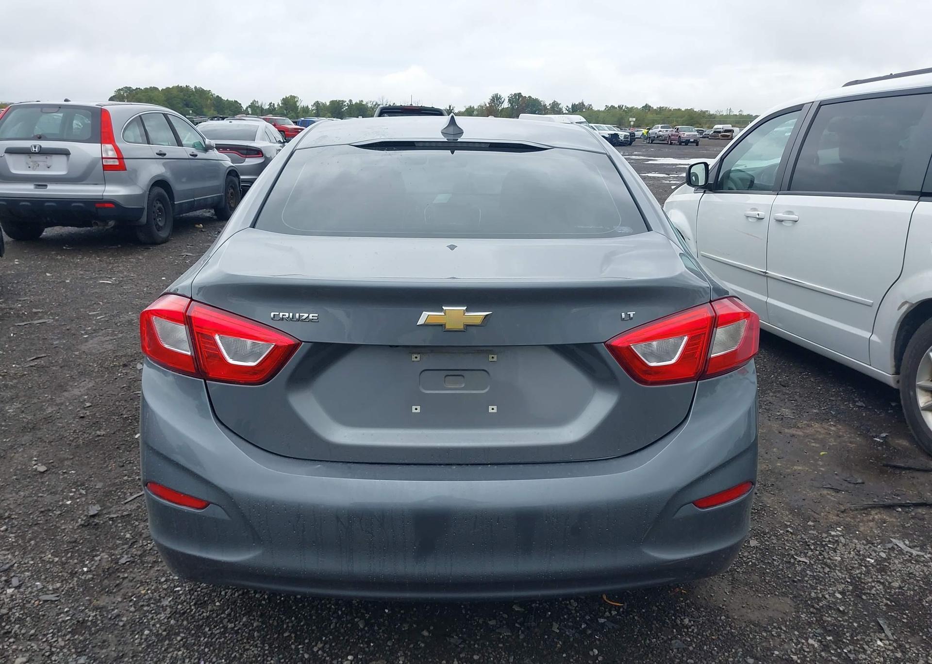 2018 CHEVROLET CRUZE LT AUTO