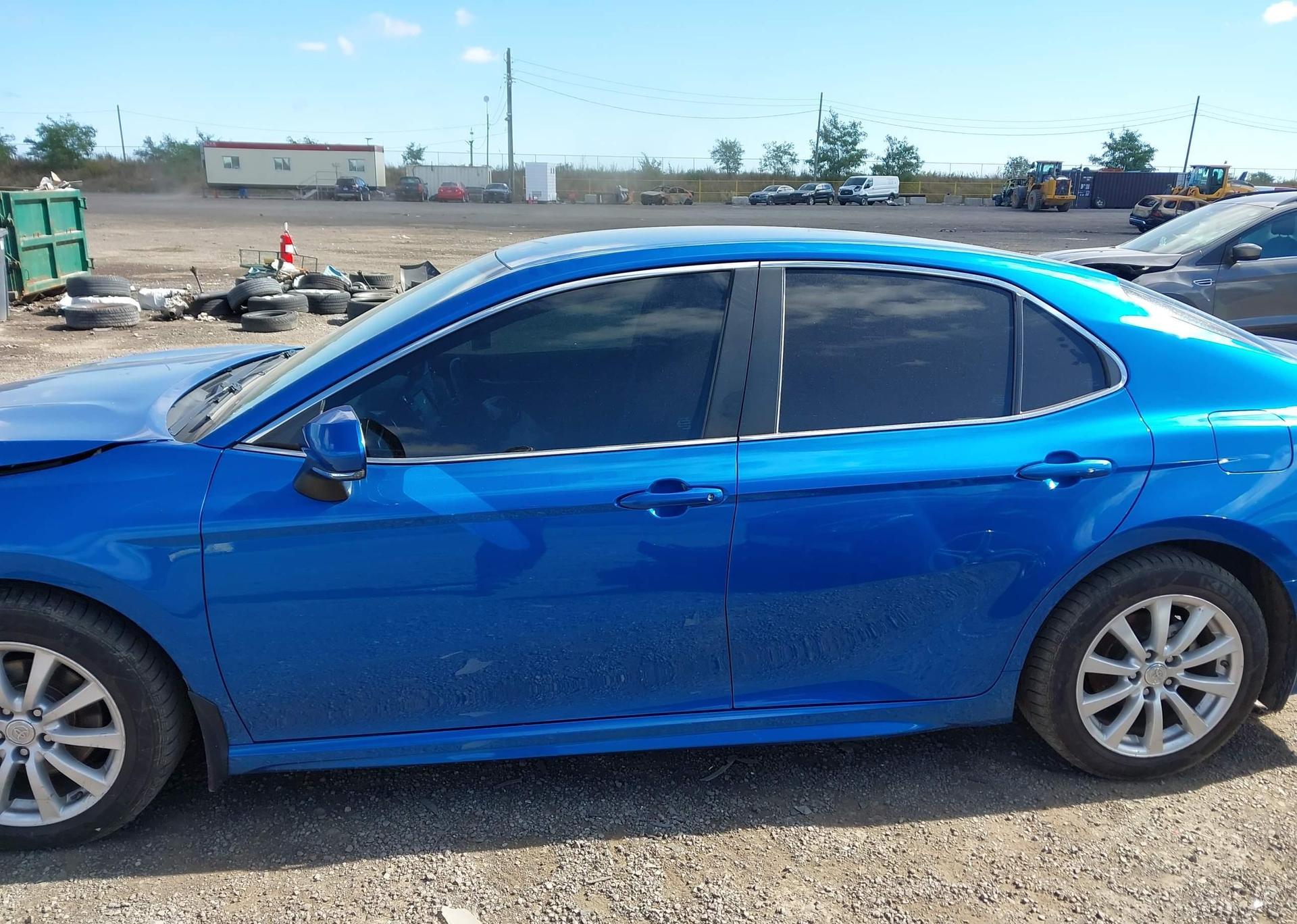 2018 TOYOTA CAMRY SE