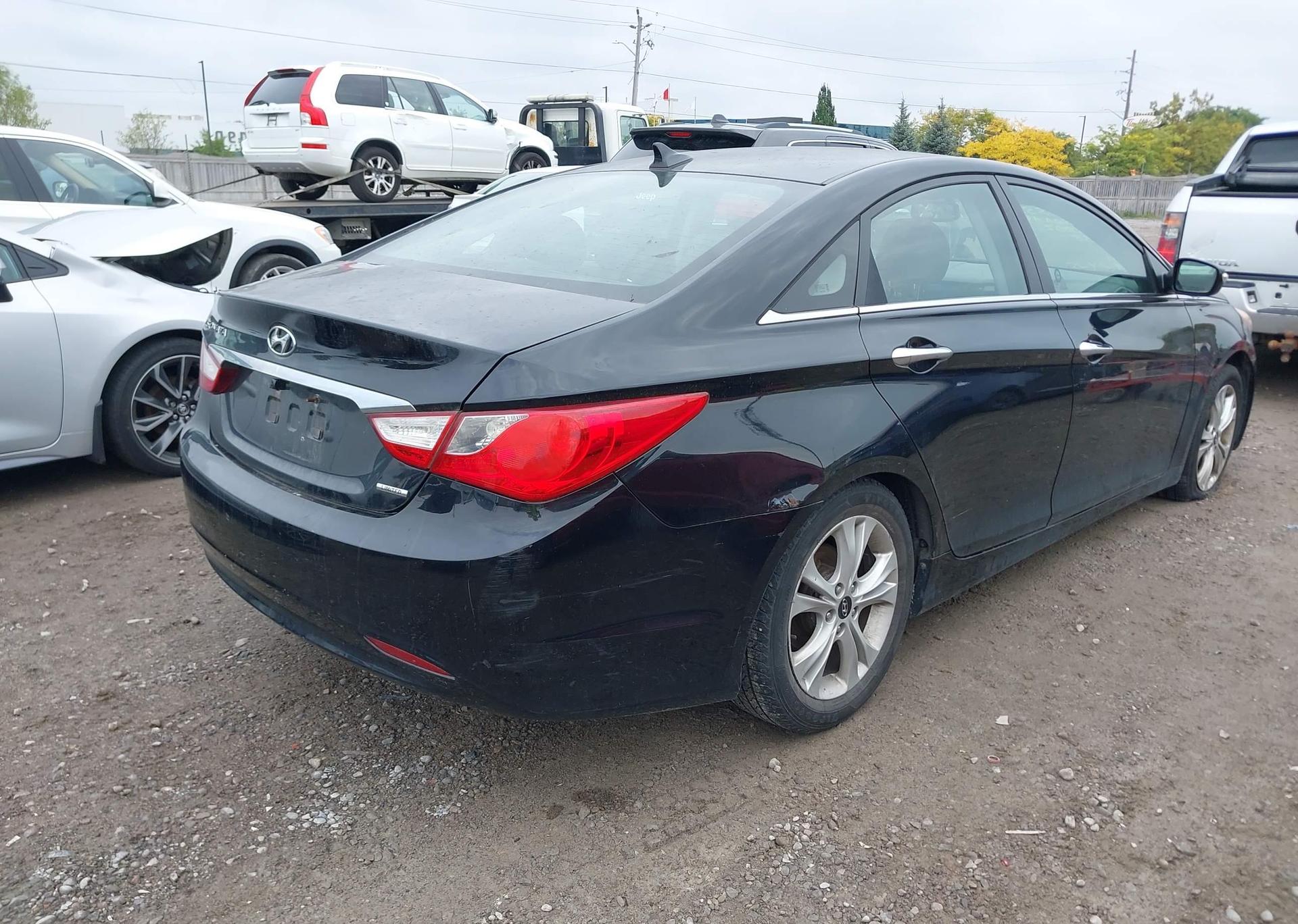 2011 HYUNDAI SONATA LIMITED