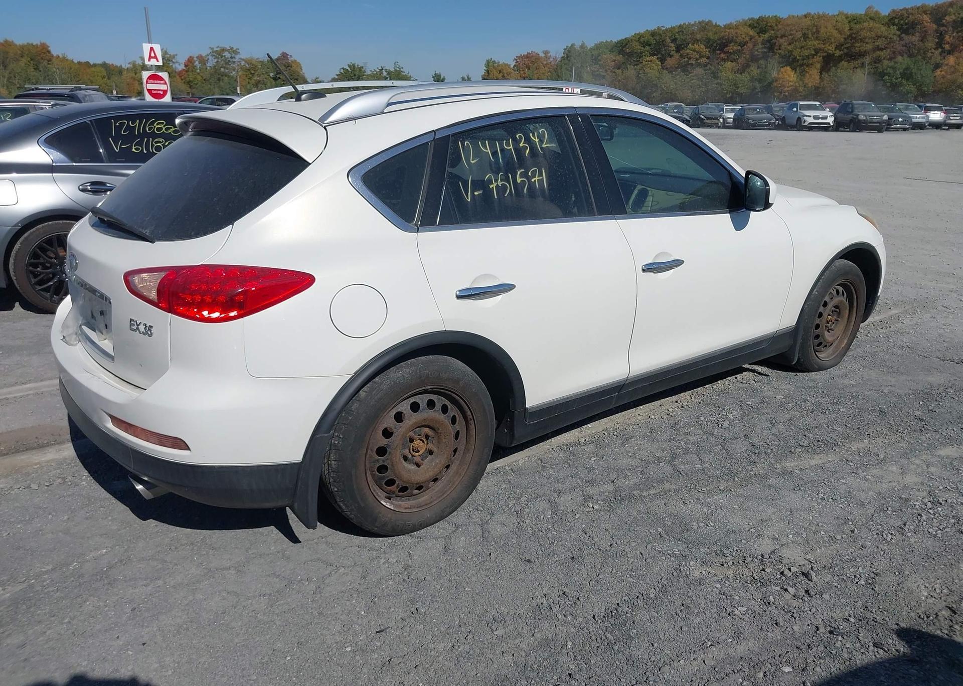 2010 INFINITI EX35