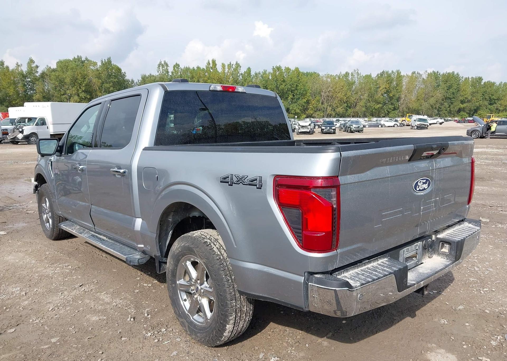 2024 FORD F150 XLT