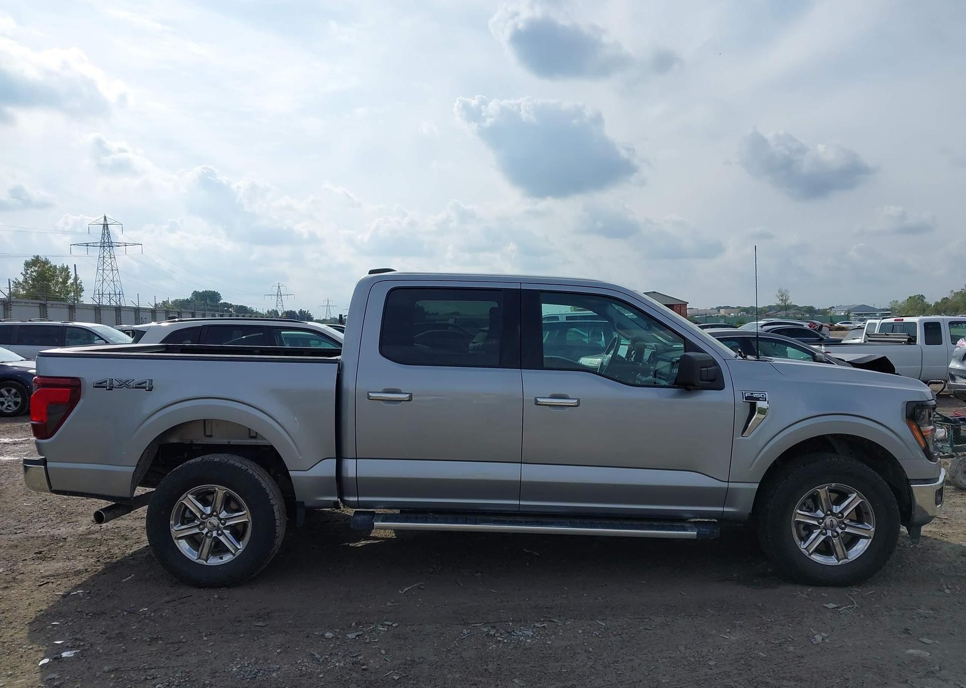 2024 FORD F150 XLT