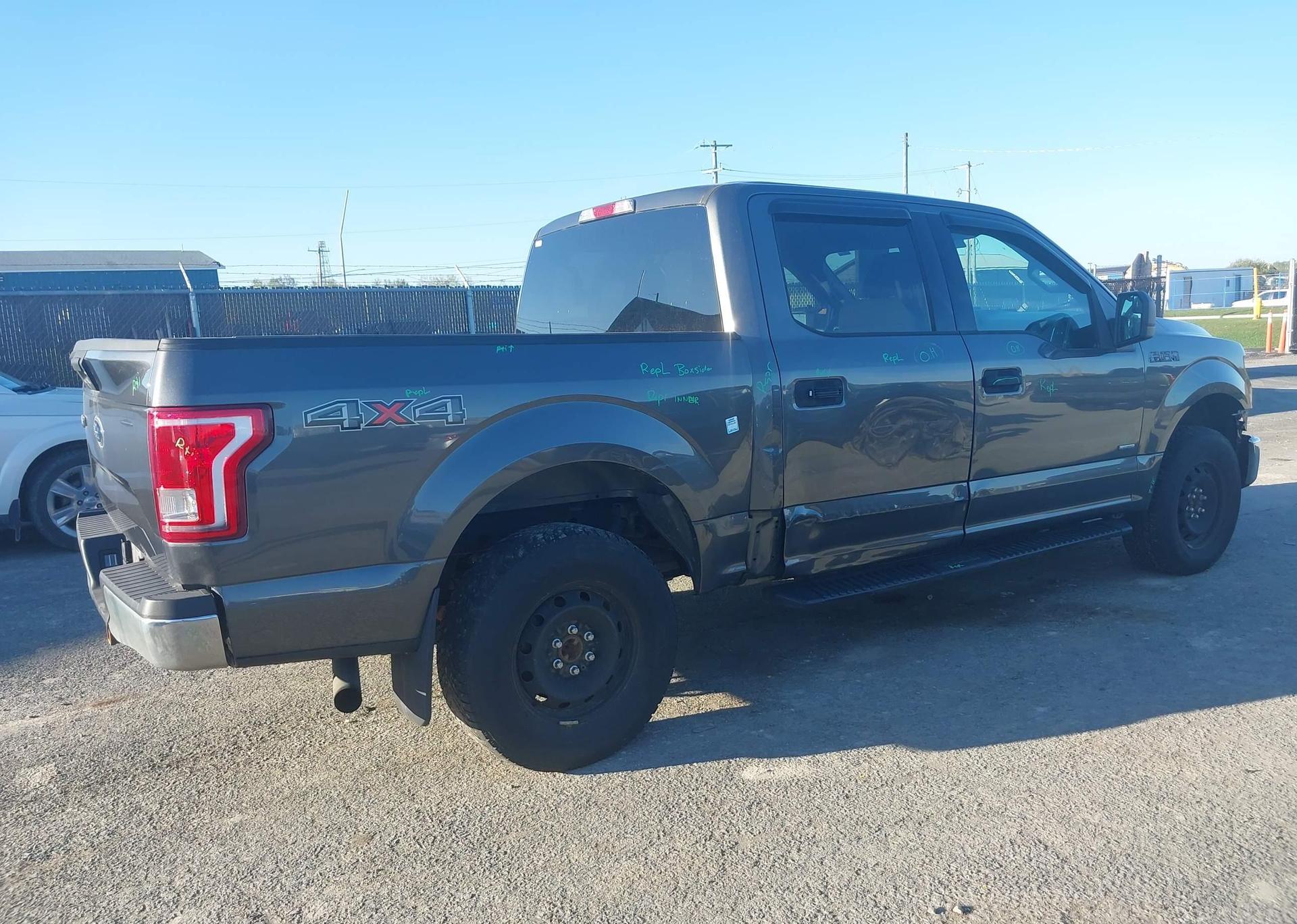 2017 FORD F-150 XLT