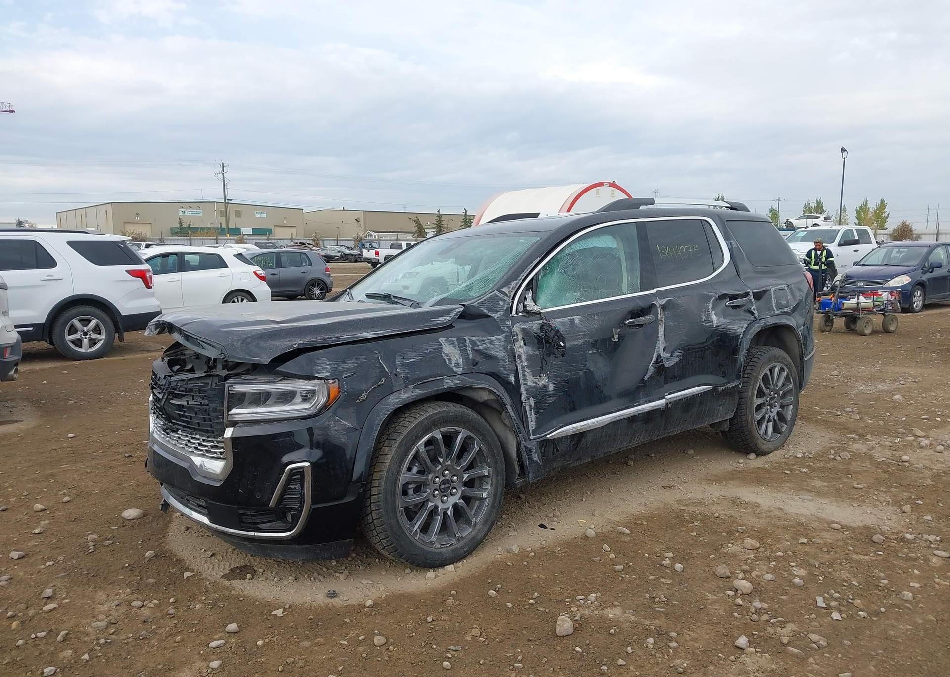2023 GMC ACADIA DENALI