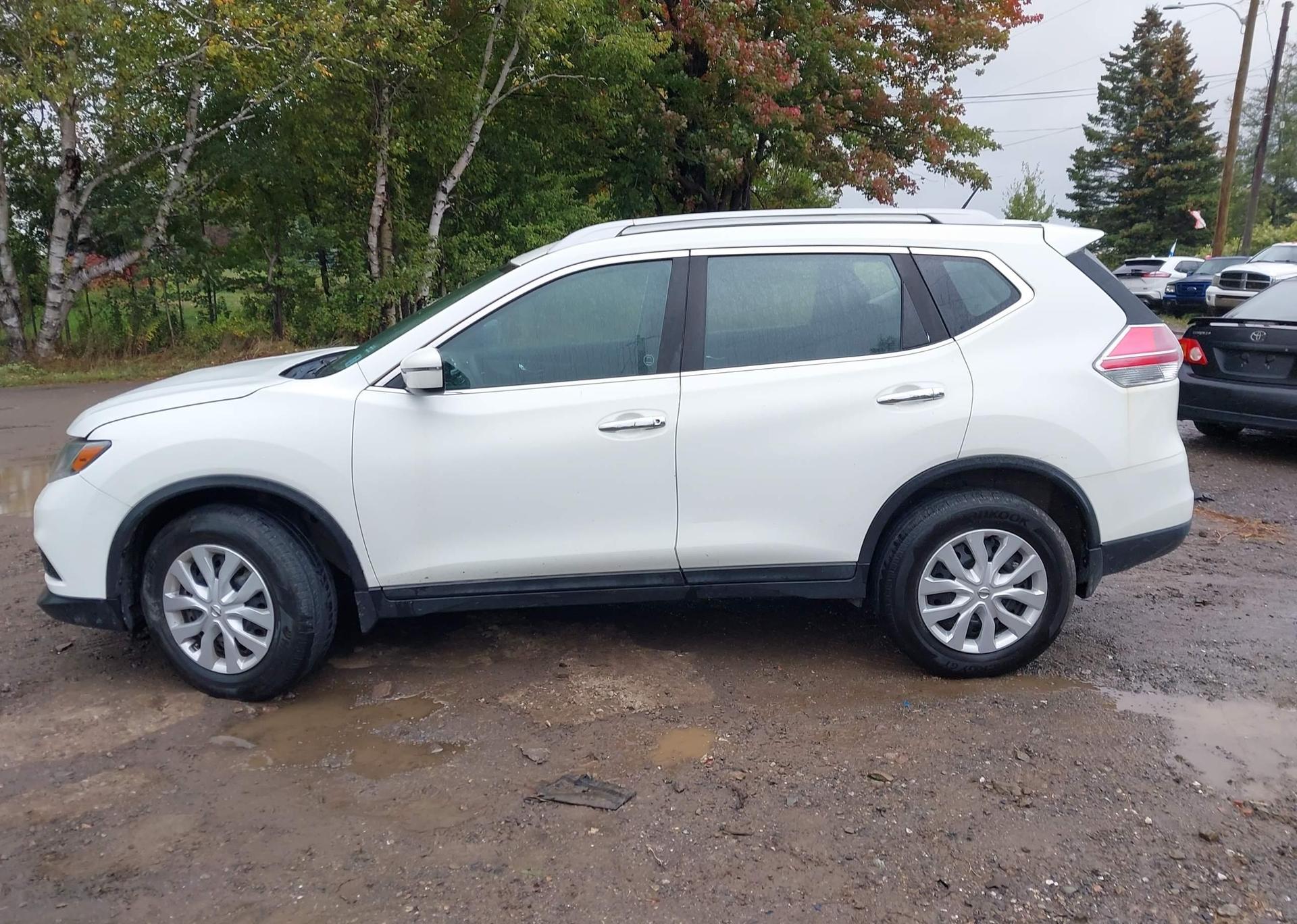 2016 NISSAN ROGUE S