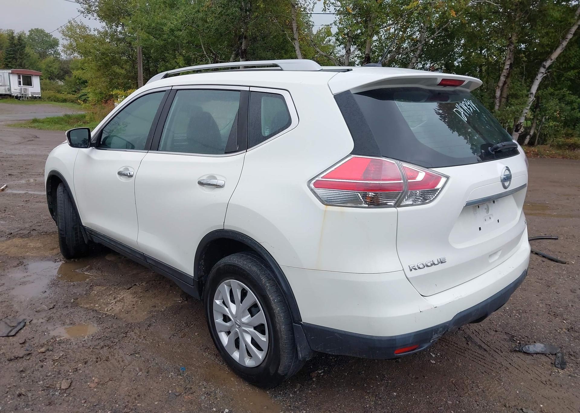 2016 NISSAN ROGUE S