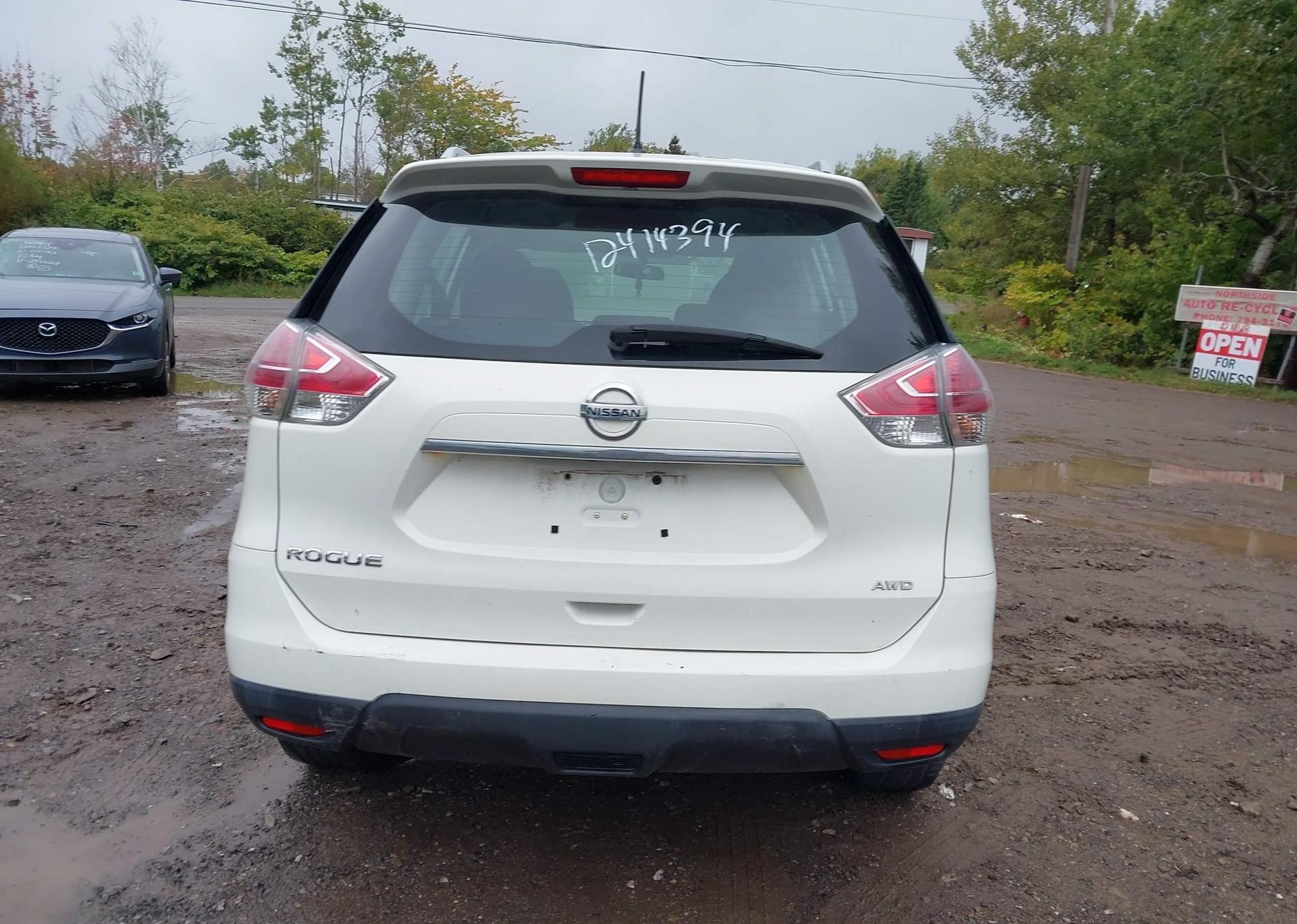 2016 NISSAN ROGUE S