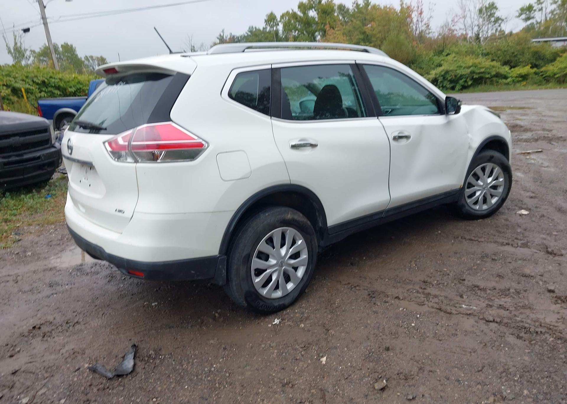 2016 NISSAN ROGUE S