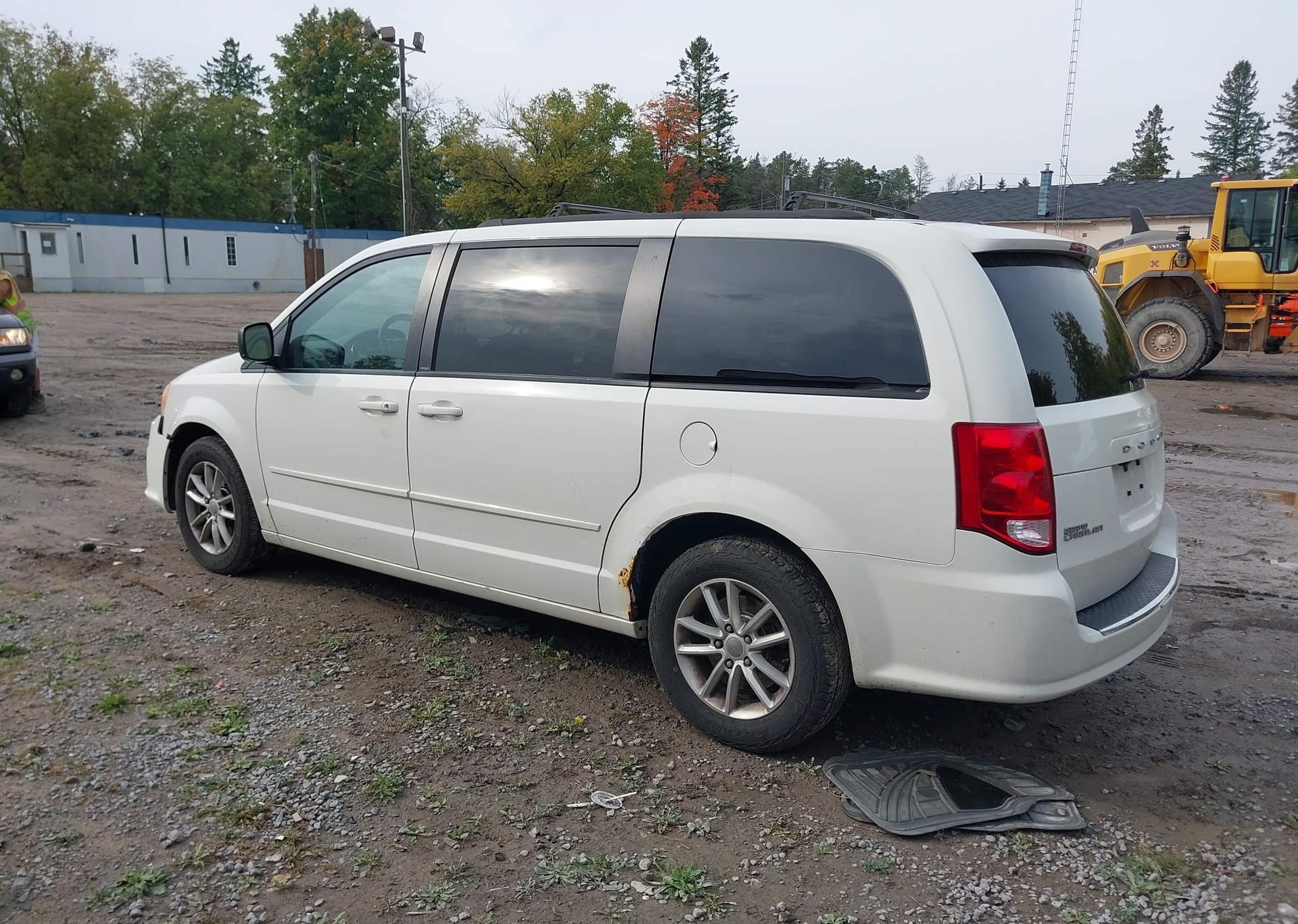 2013 DODGE GRAND CARAVAN SE