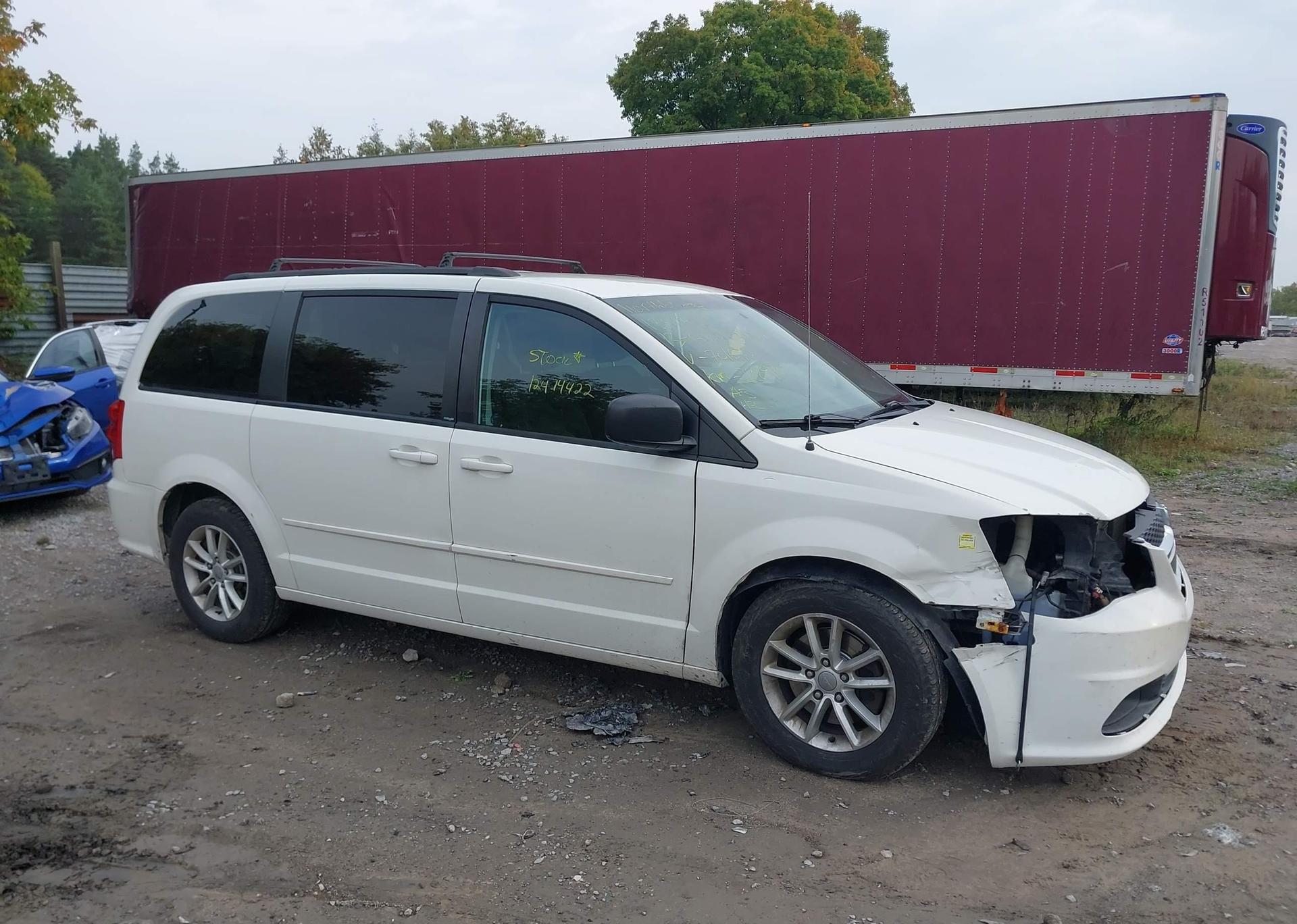 2013 DODGE GRAND CARAVAN SE