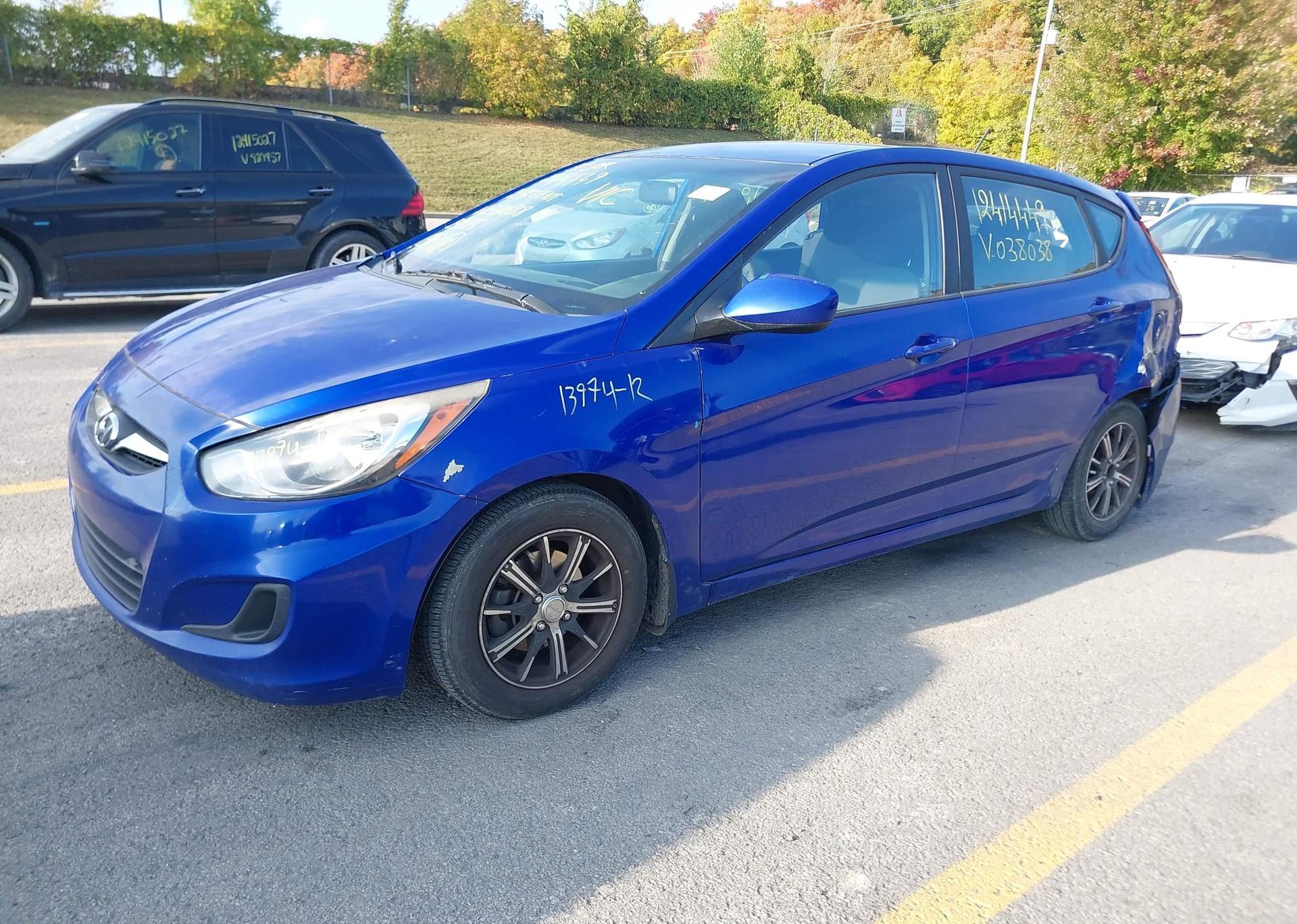 2012 HYUNDAI ACCENT