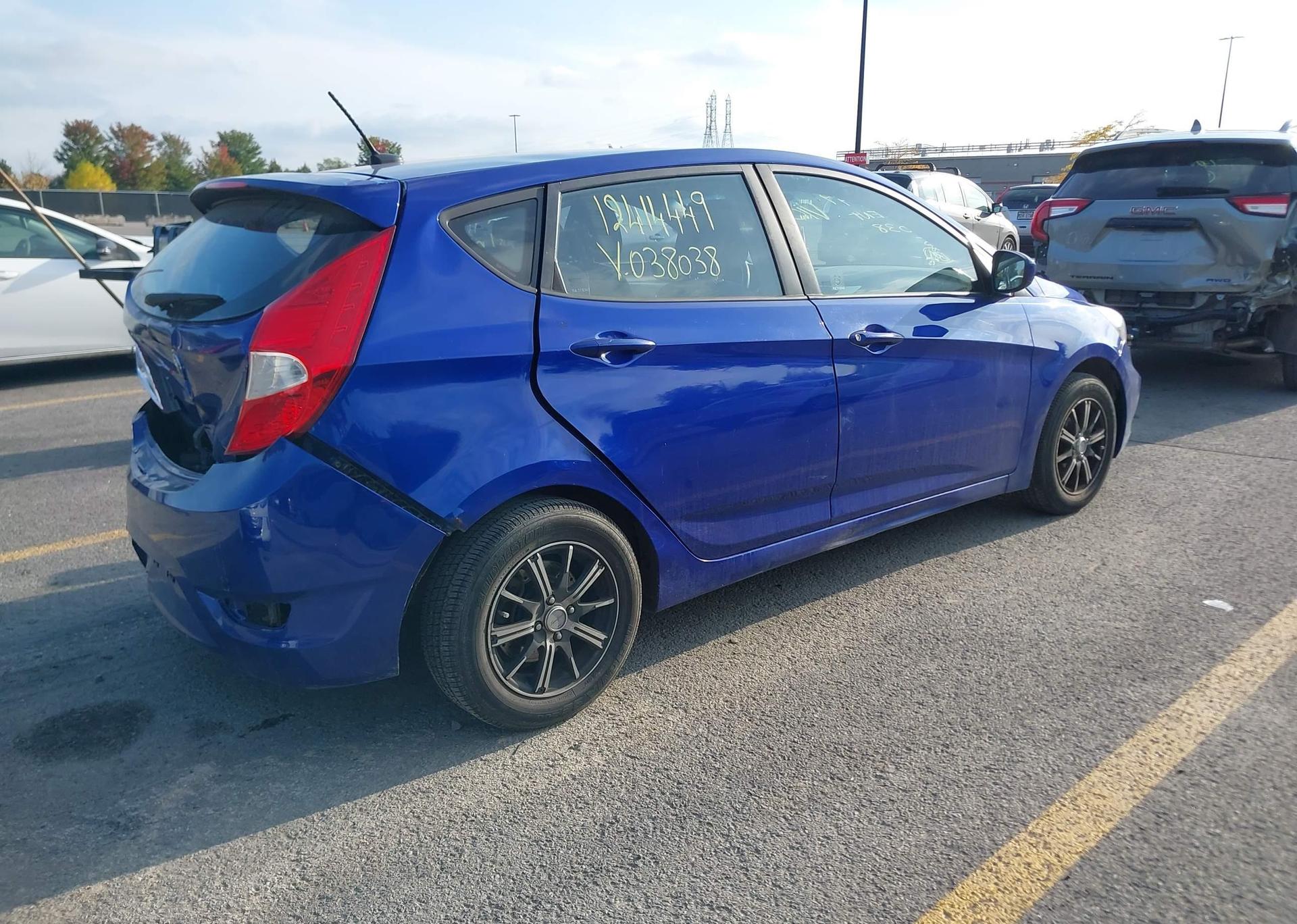 2012 HYUNDAI ACCENT