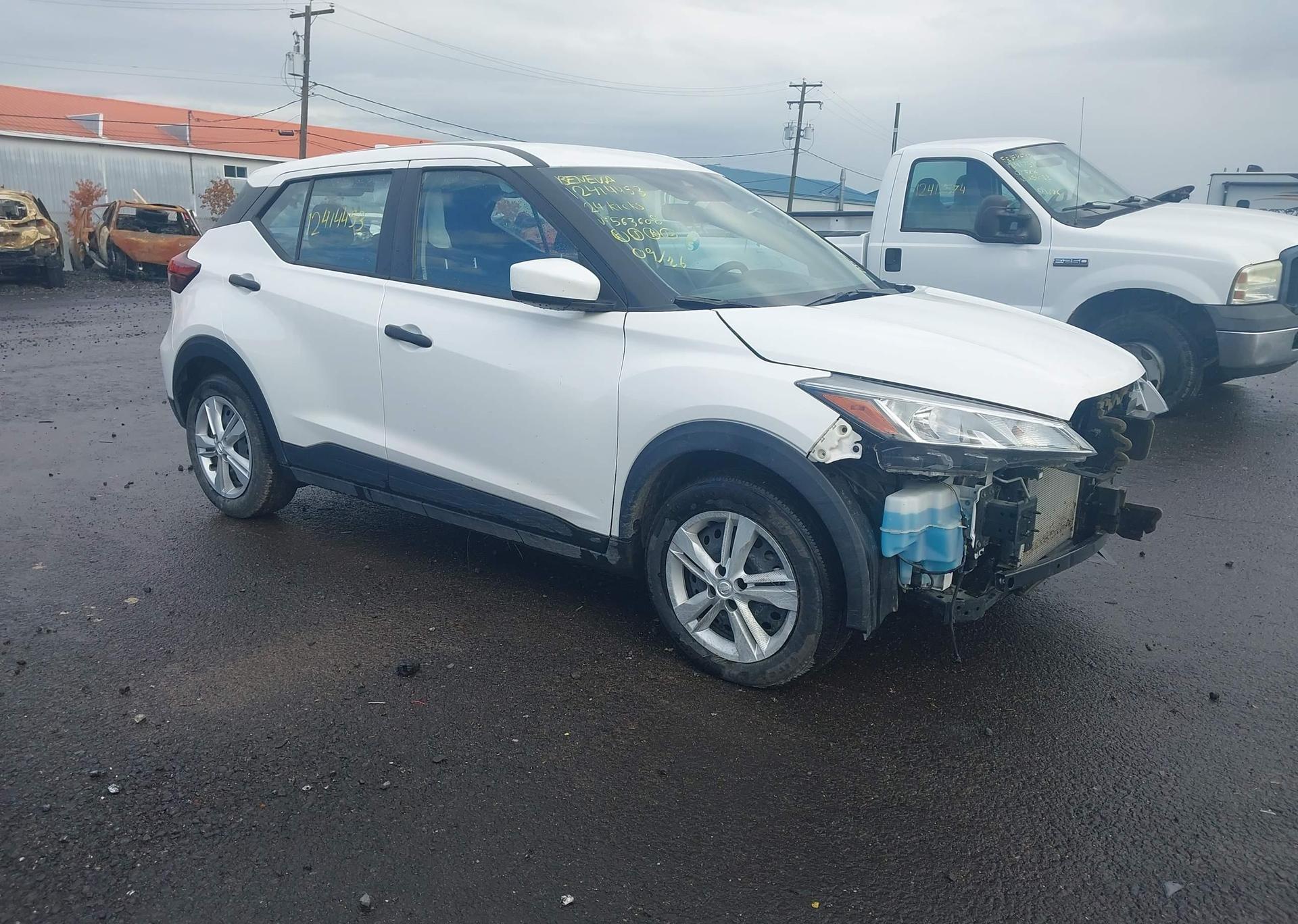 2024 NISSAN KICKS S