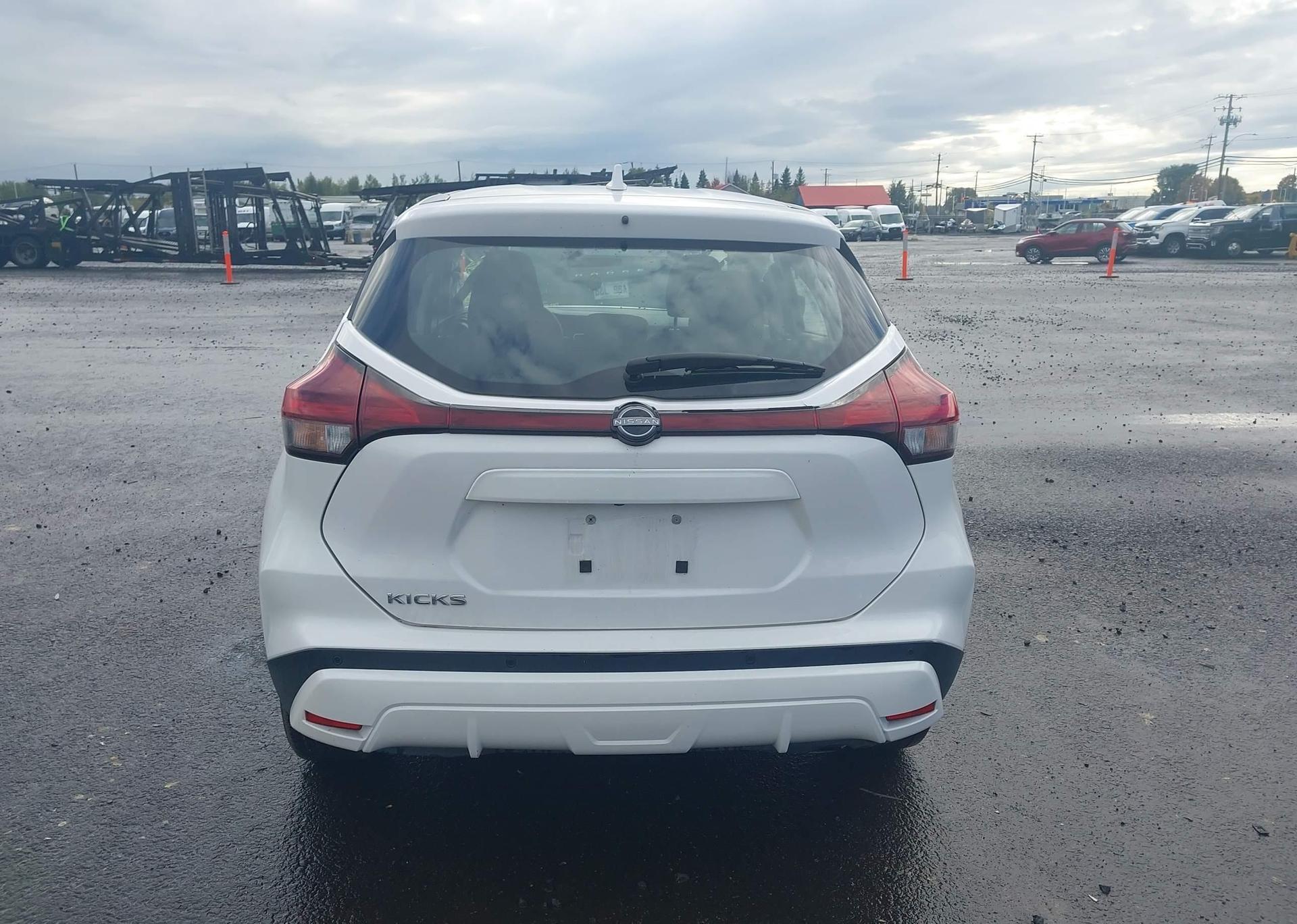 2024 NISSAN KICKS S