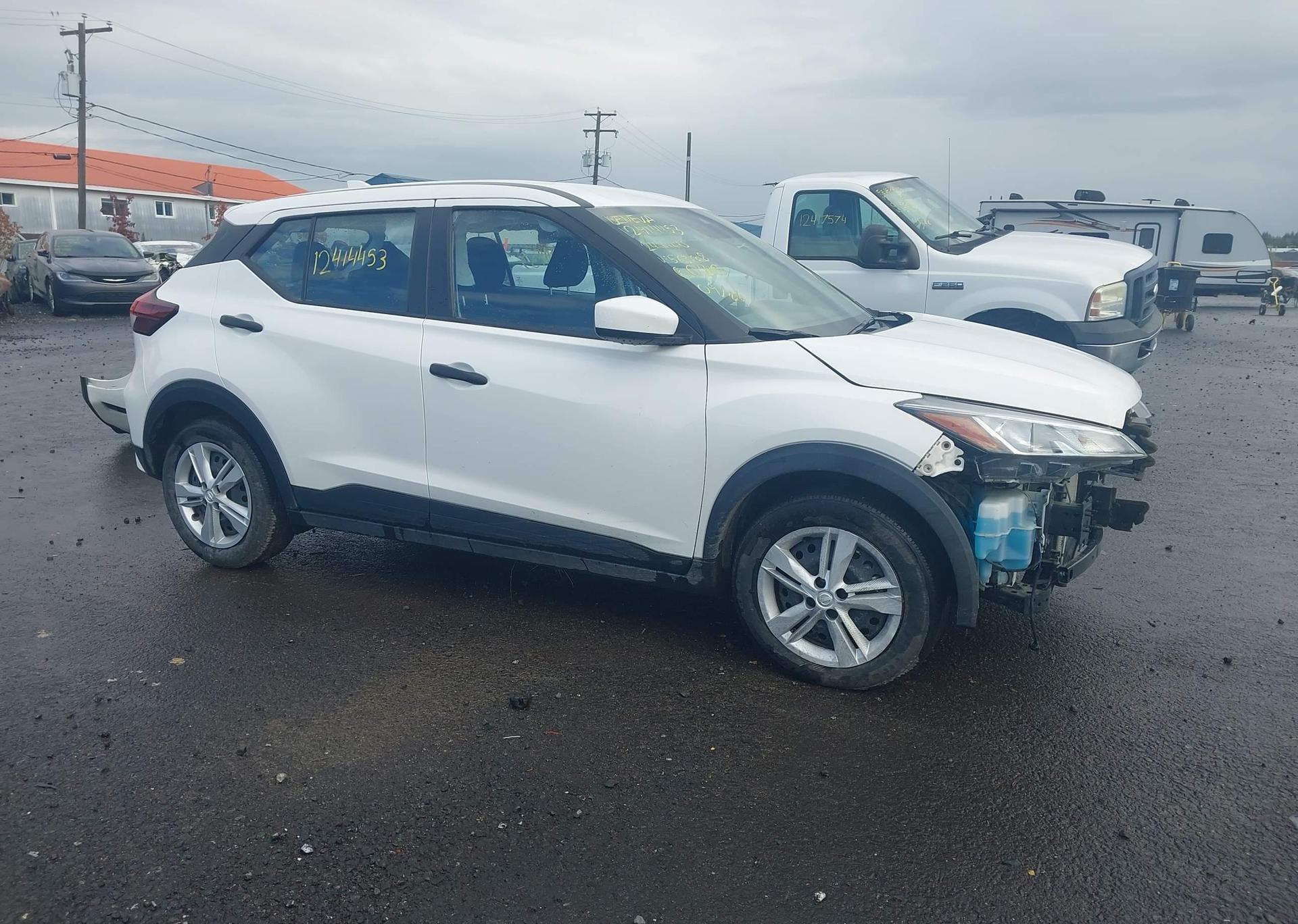 2024 NISSAN KICKS S