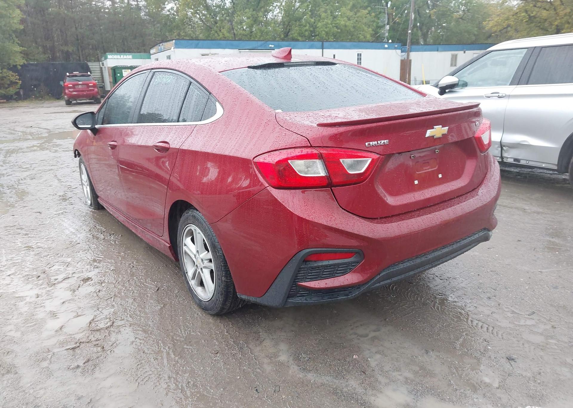 2018 CHEVROLET CRUZE LT