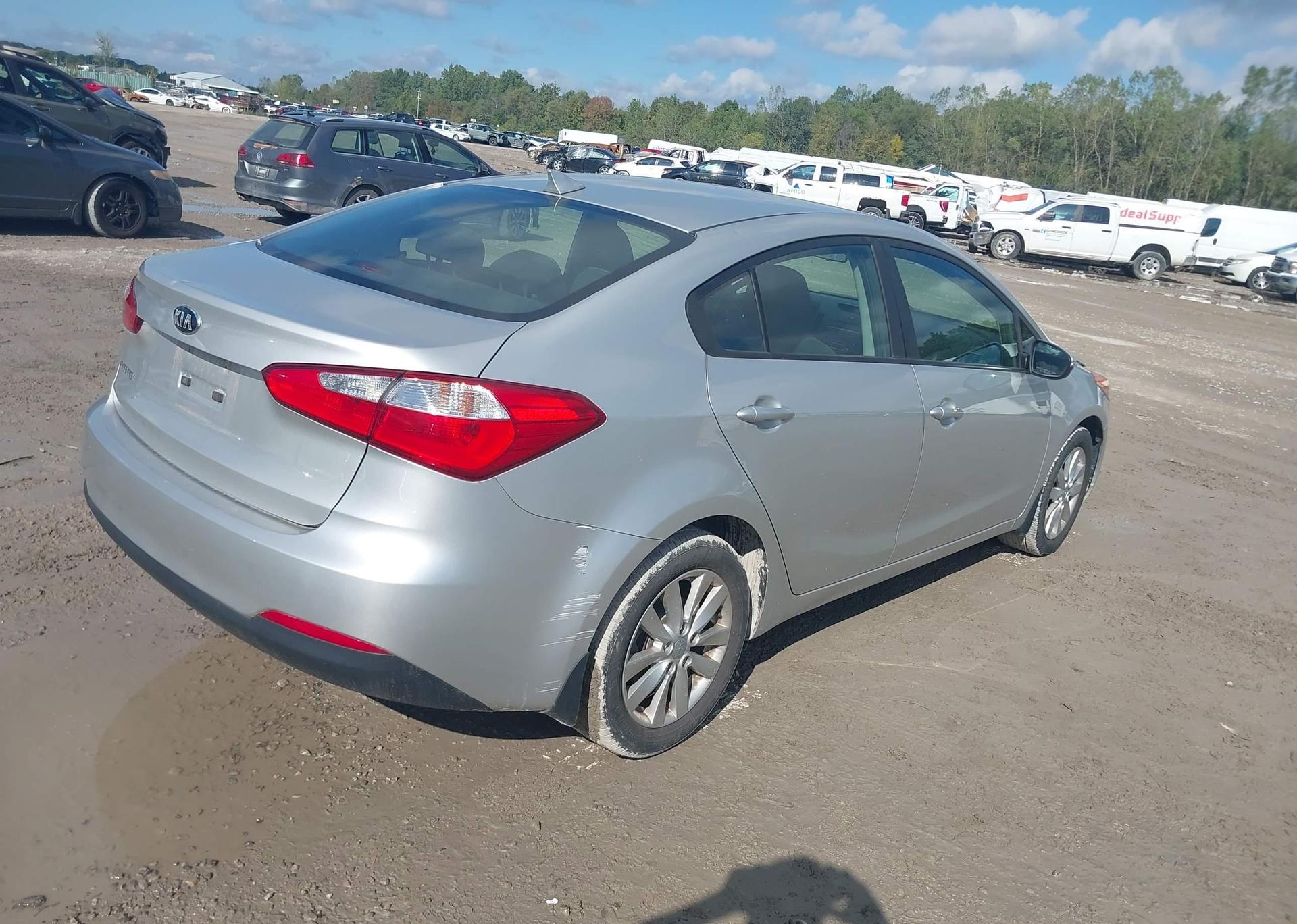 2014 KIA FORTE LX