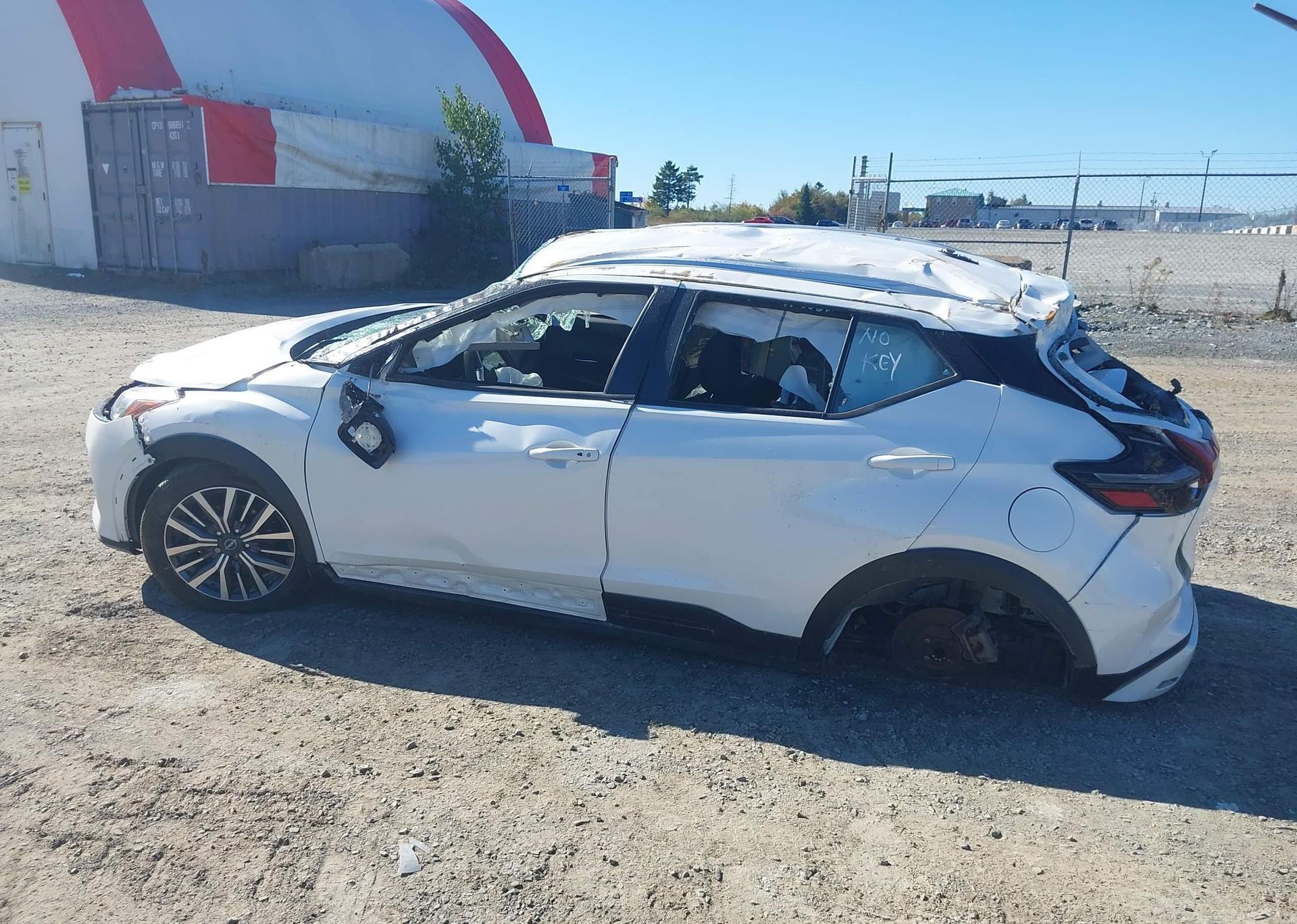 2024 NISSAN KICKS SV