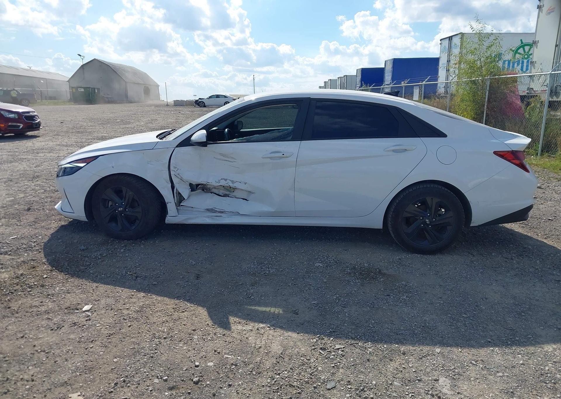 2022 HYUNDAI ELANTRA