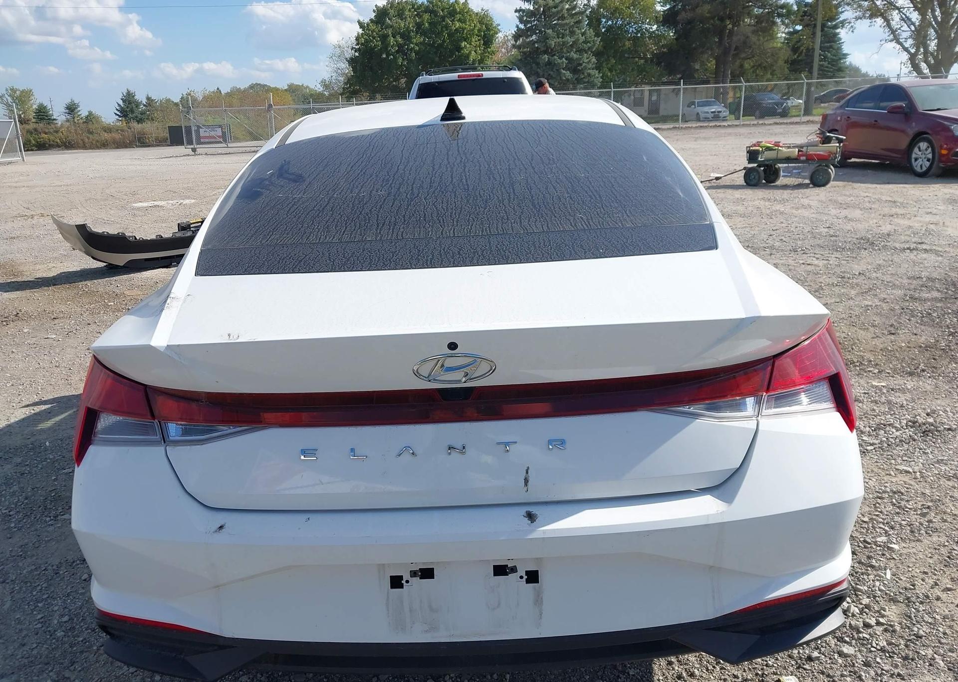 2022 HYUNDAI ELANTRA