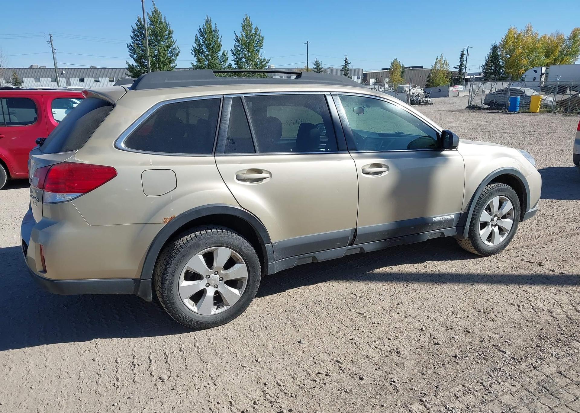2010 SUBARU OUTBACK 2.5I PREMIUM