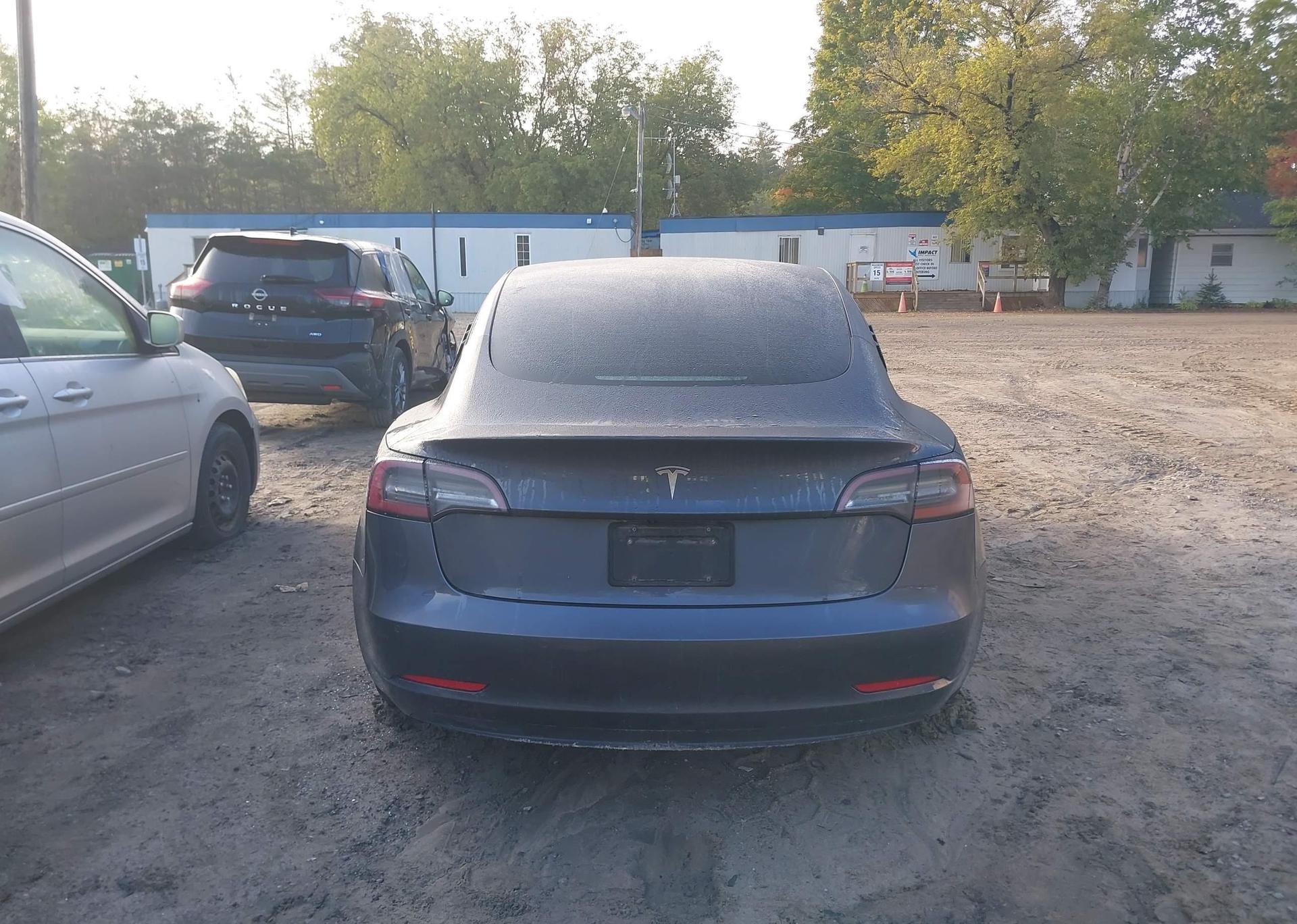 2022 TESLA MODEL 3 RWD