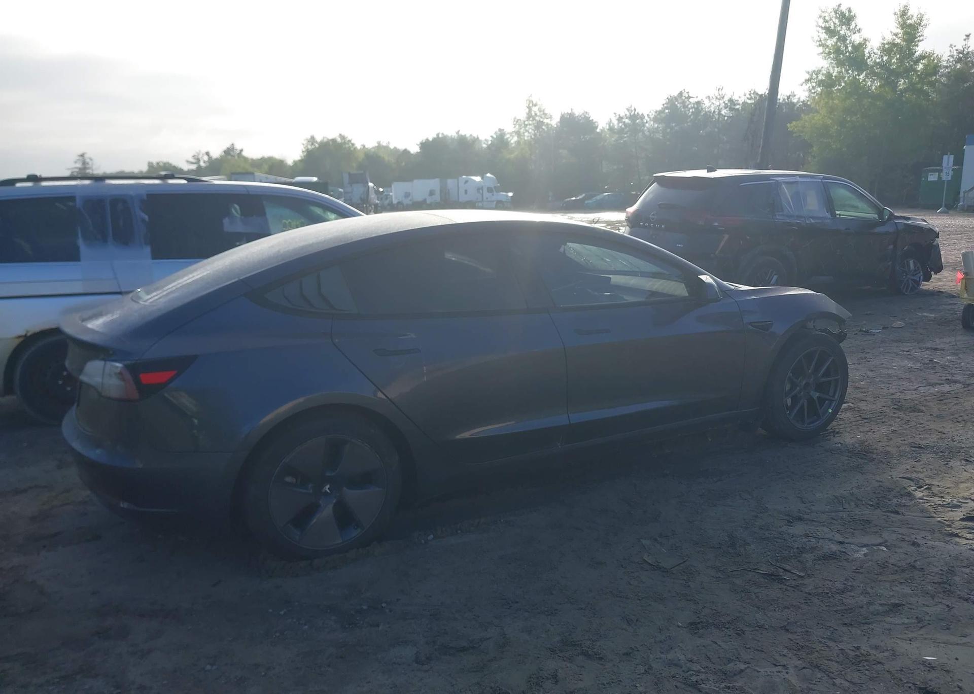 2022 TESLA MODEL 3 RWD