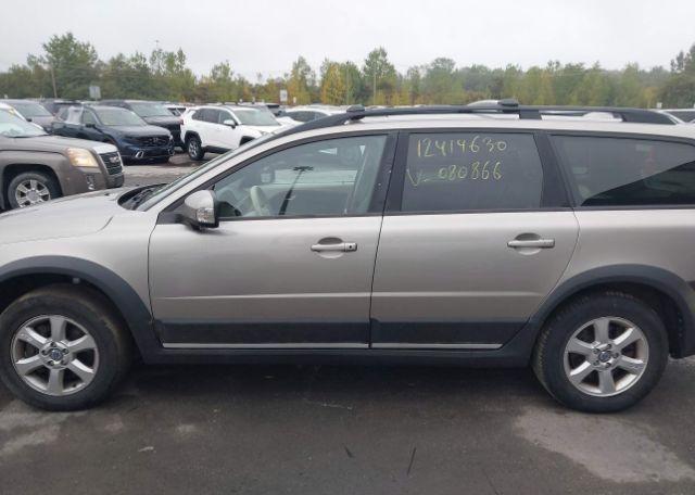 2010 VOLVO XC70 3.2