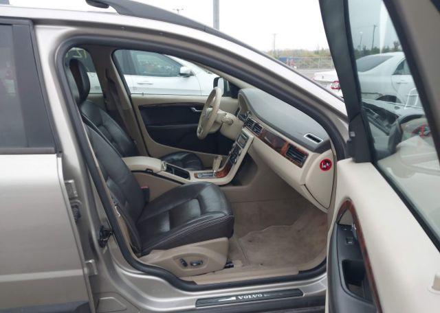 2010 VOLVO XC70 3.2