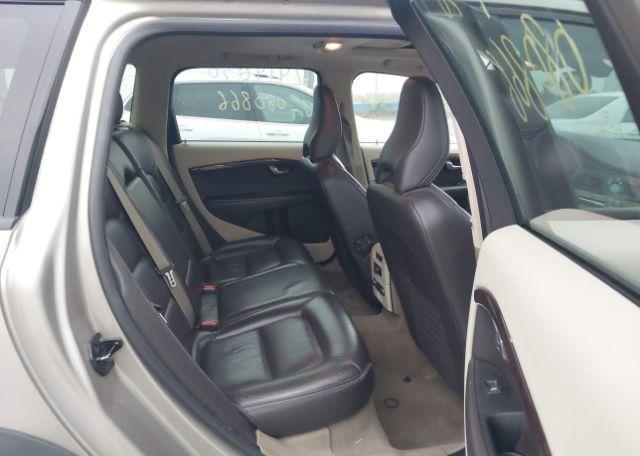 2010 VOLVO XC70 3.2