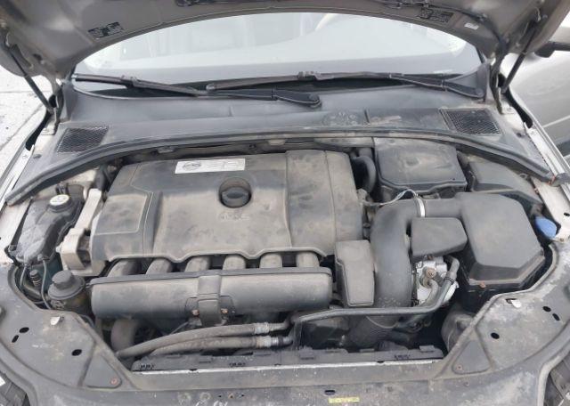 2010 VOLVO XC70 3.2