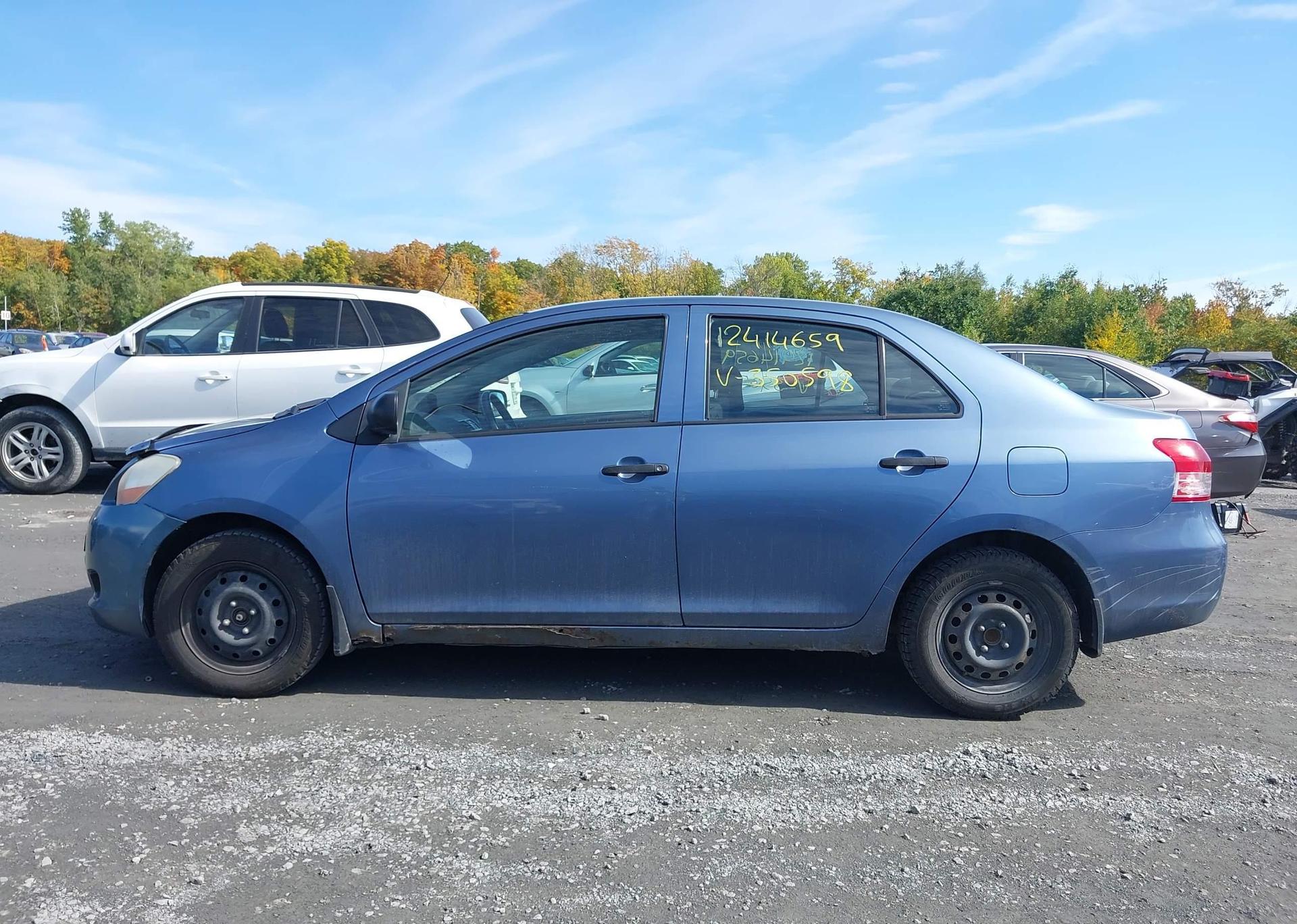 2009 TOYOTA YARIS