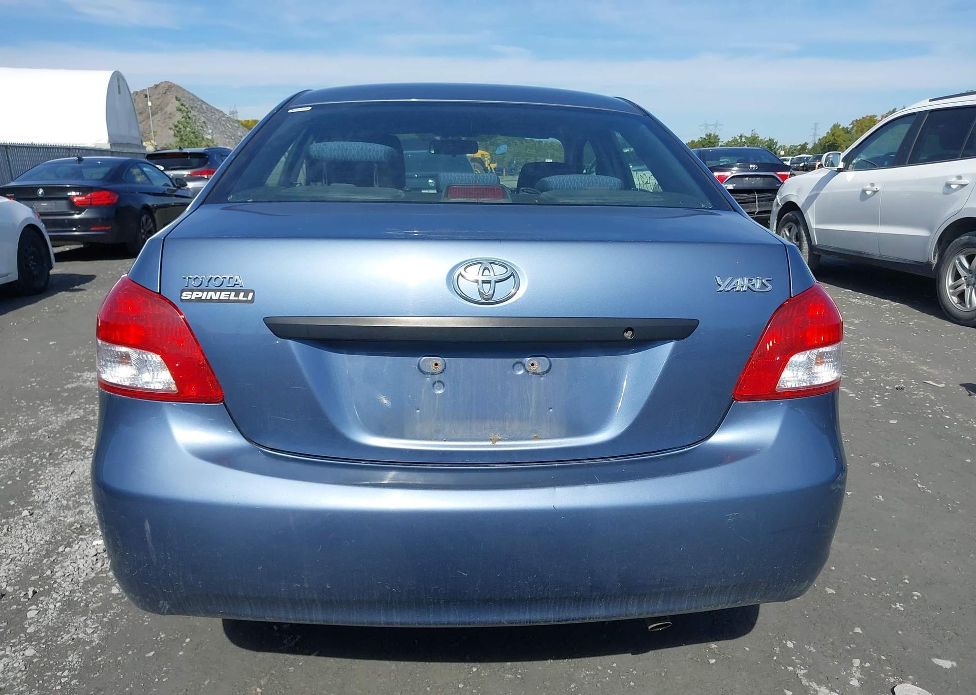 2009 TOYOTA YARIS