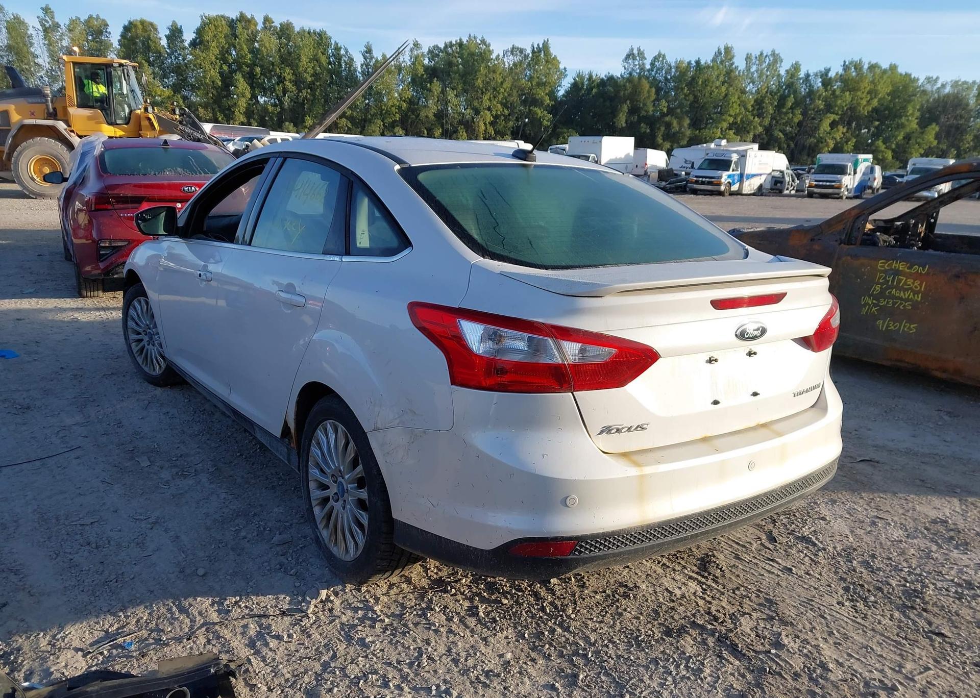 2012 TOYOTA YARIS