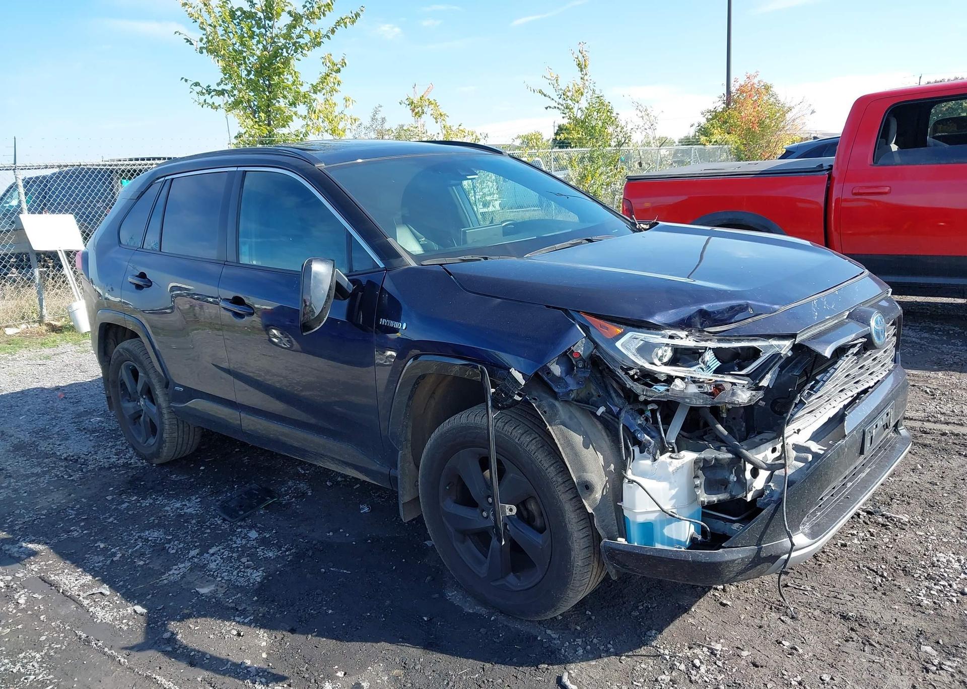 2020 TOYOTA RAV4 HYBRID XLE