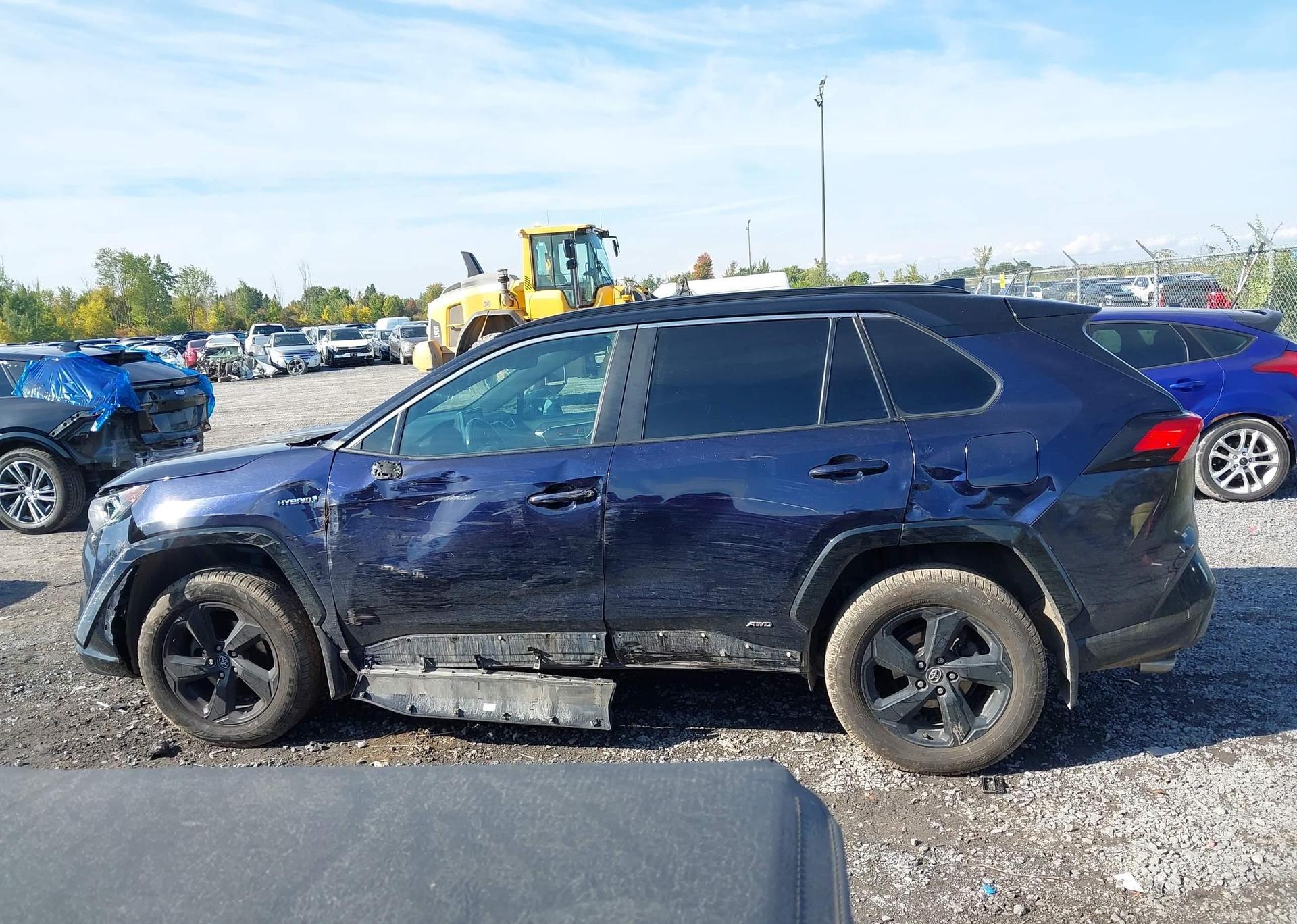 2020 TOYOTA RAV4 HYBRID XLE
