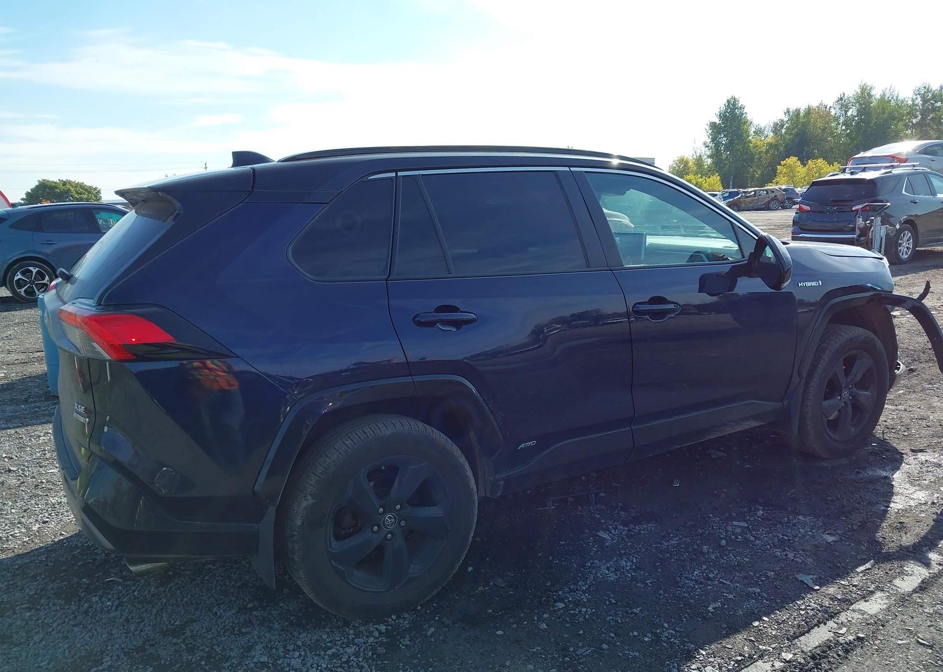 2020 TOYOTA RAV4 HYBRID XLE