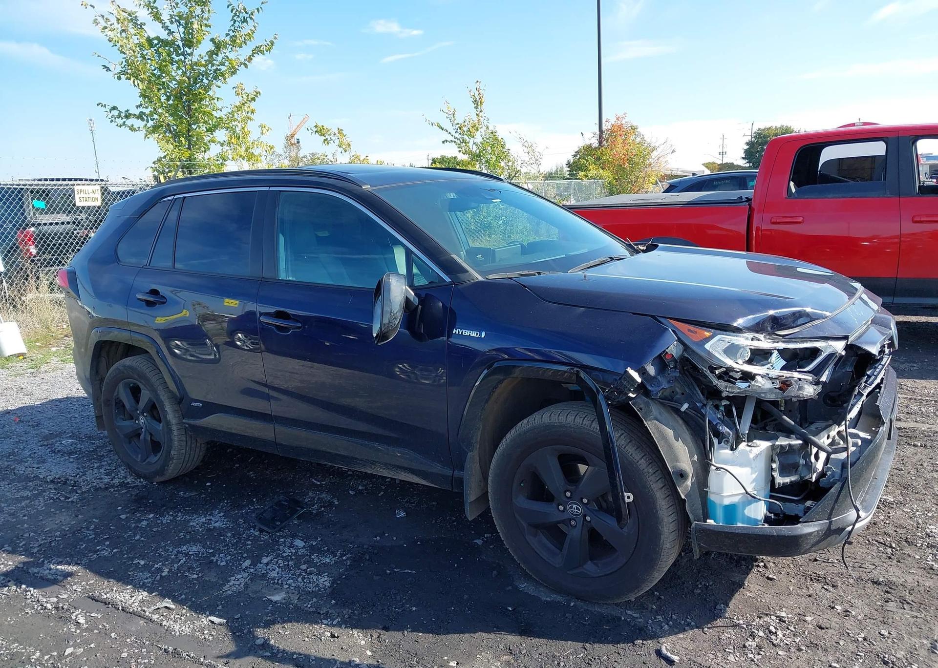 2020 TOYOTA RAV4 HYBRID XLE