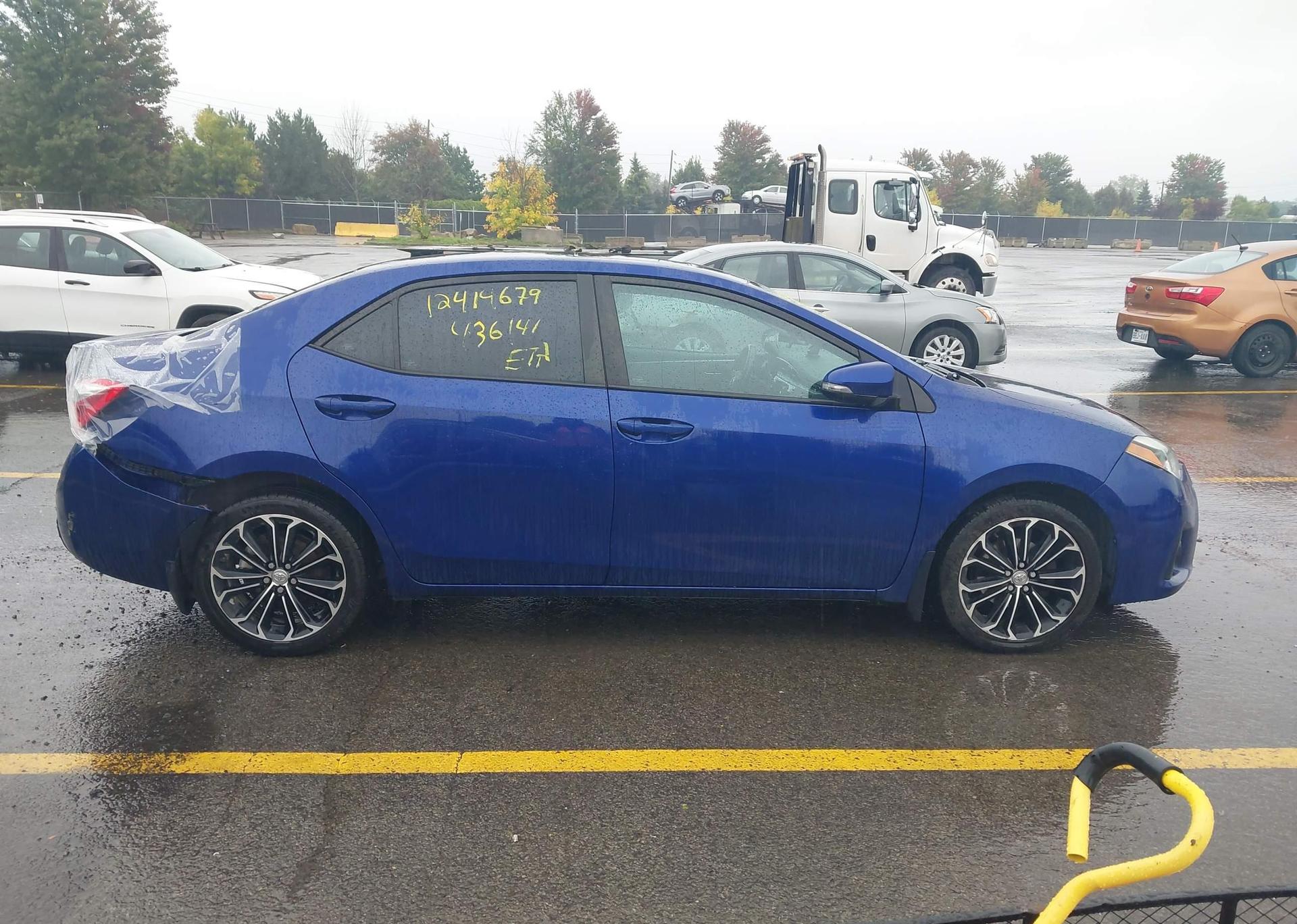2015 TOYOTA COROLLA S