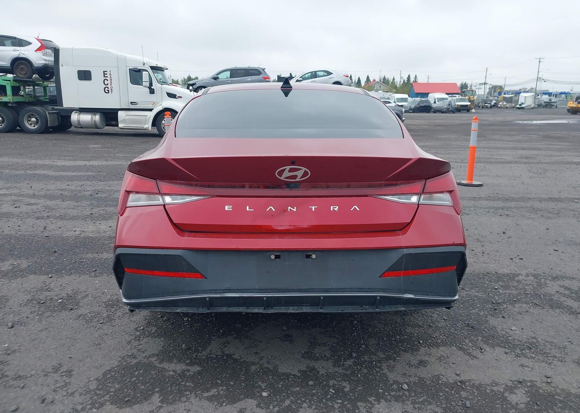 2024 HYUNDAI ELANTRA PREFERRED W