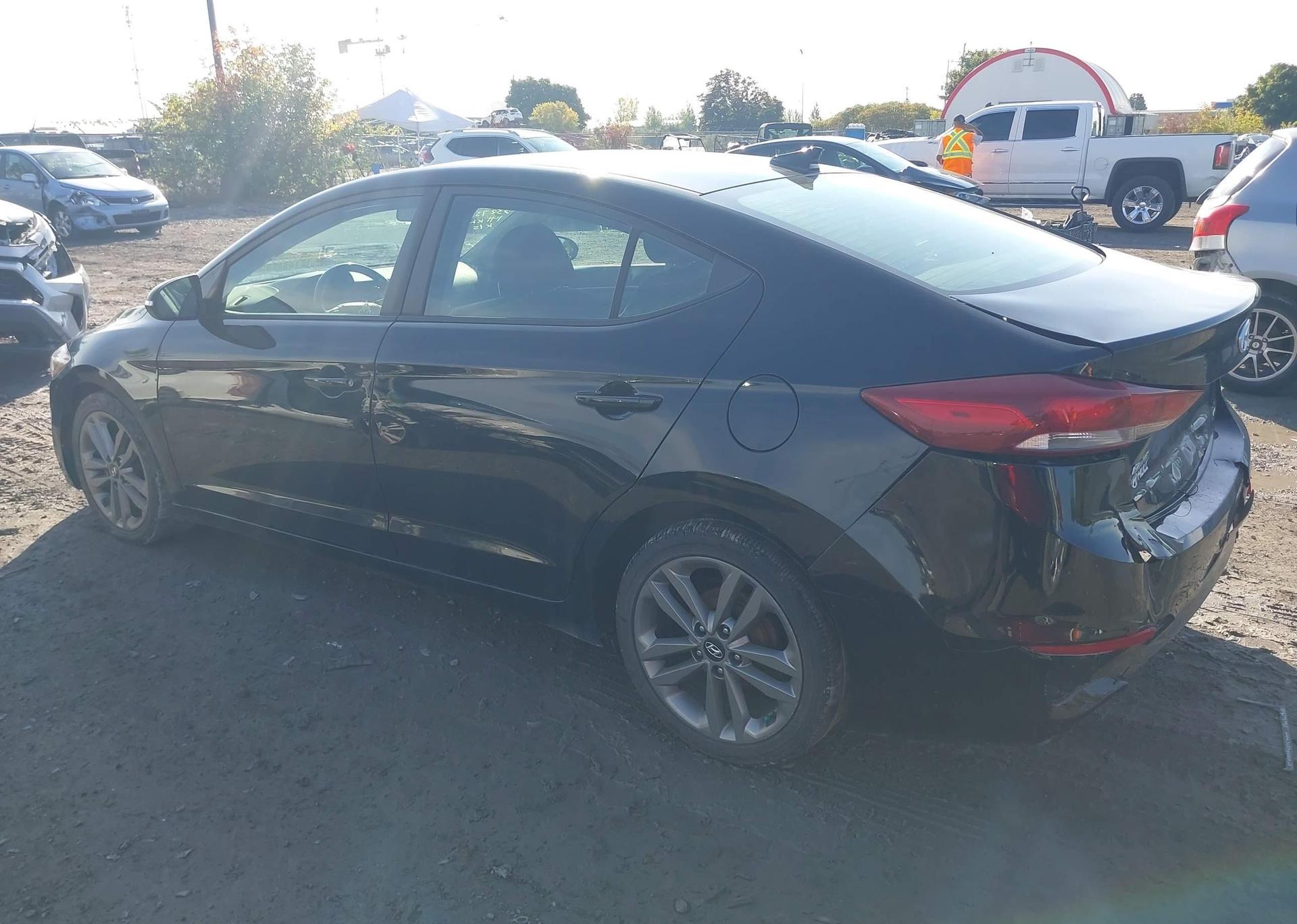 2017 HYUNDAI ELANTRA SE