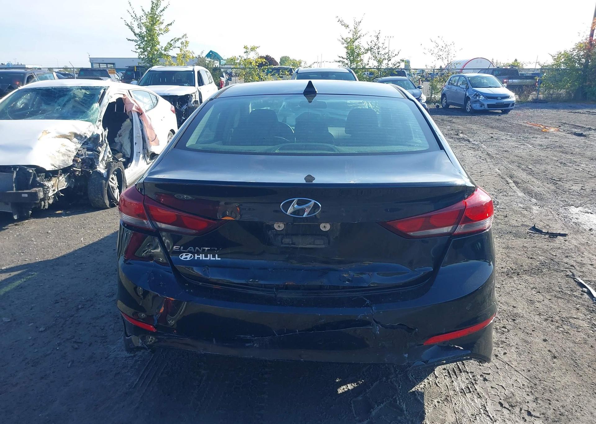 2017 HYUNDAI ELANTRA SE