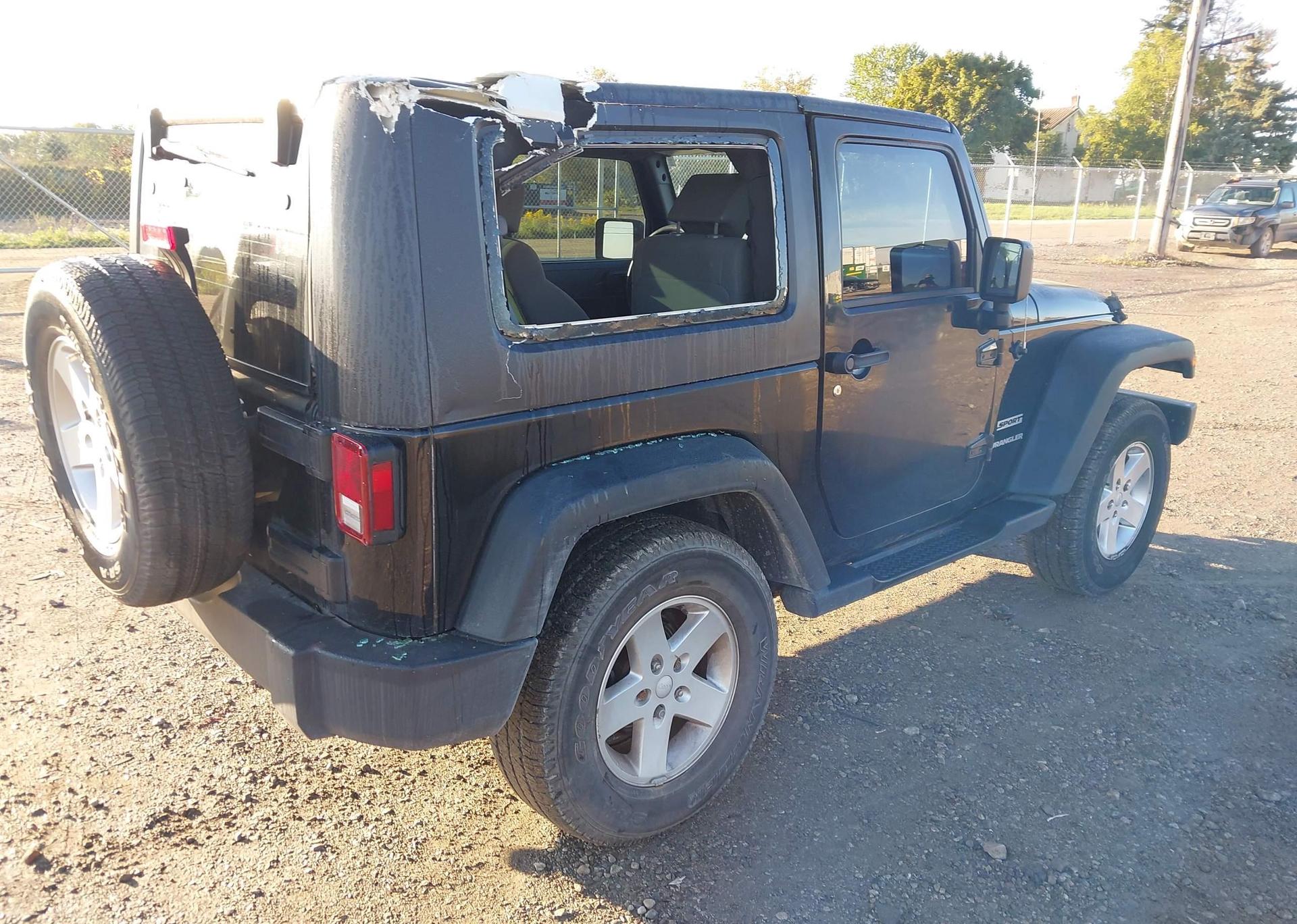 2010 JEEP WRANGLER SPORT