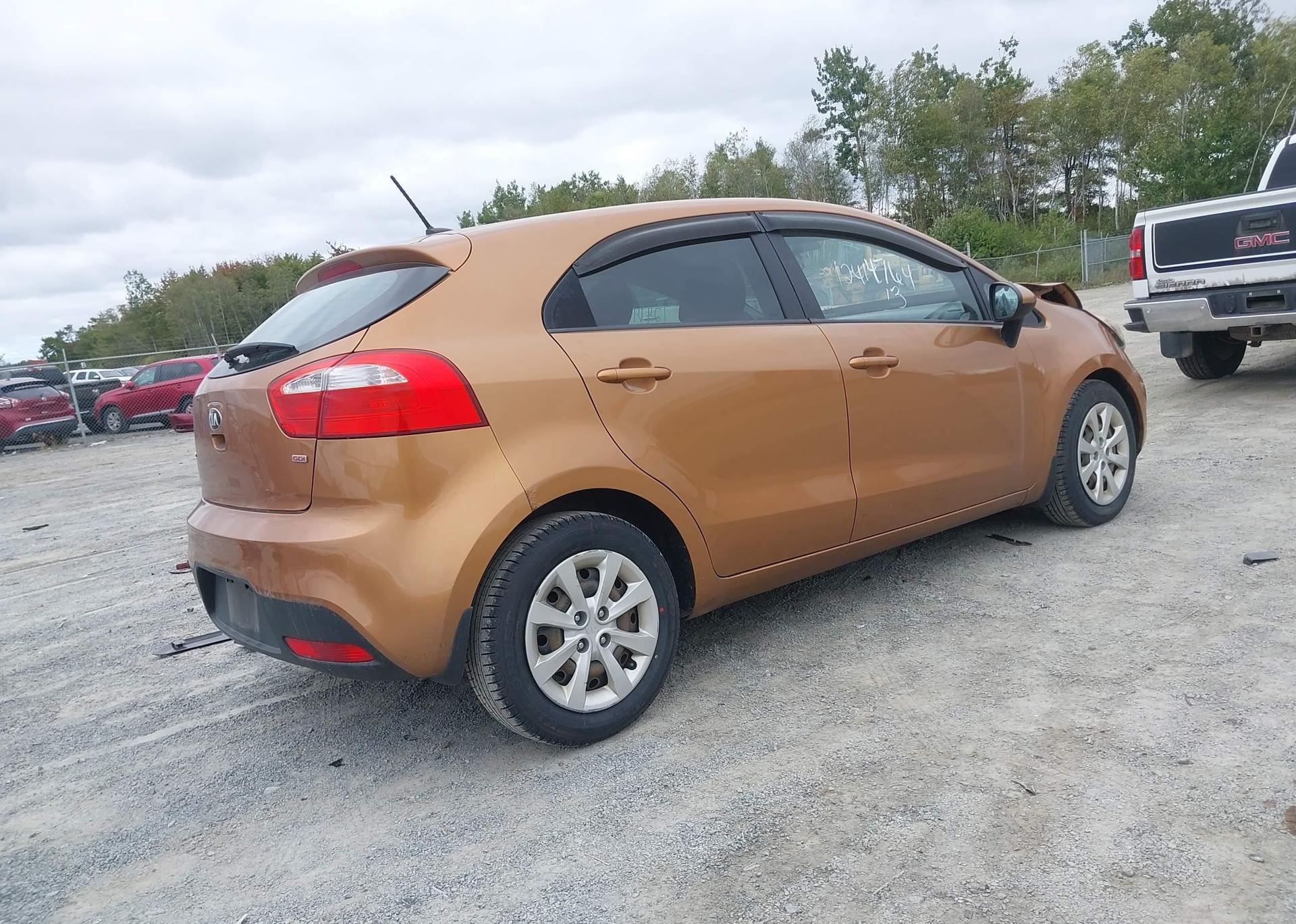 2013 KIA RIO EX