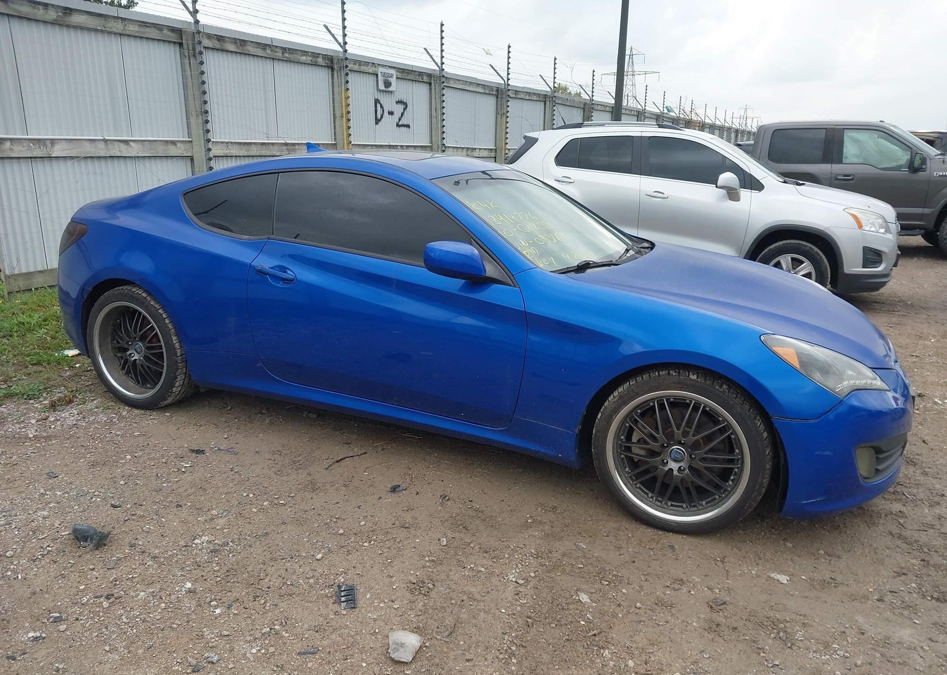 2010 HYUNDAI GENESIS