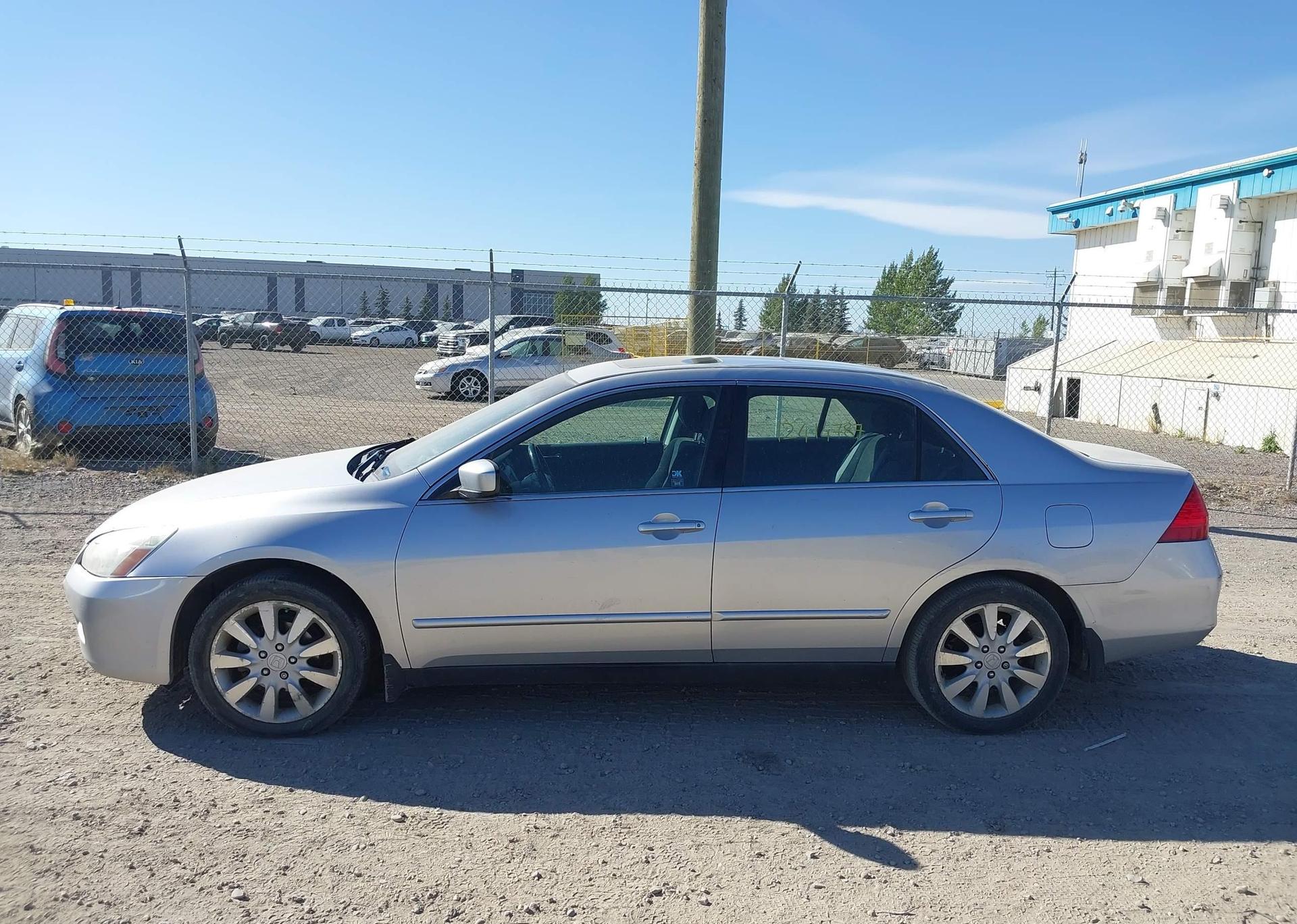 2006 HONDA ACCORD LX